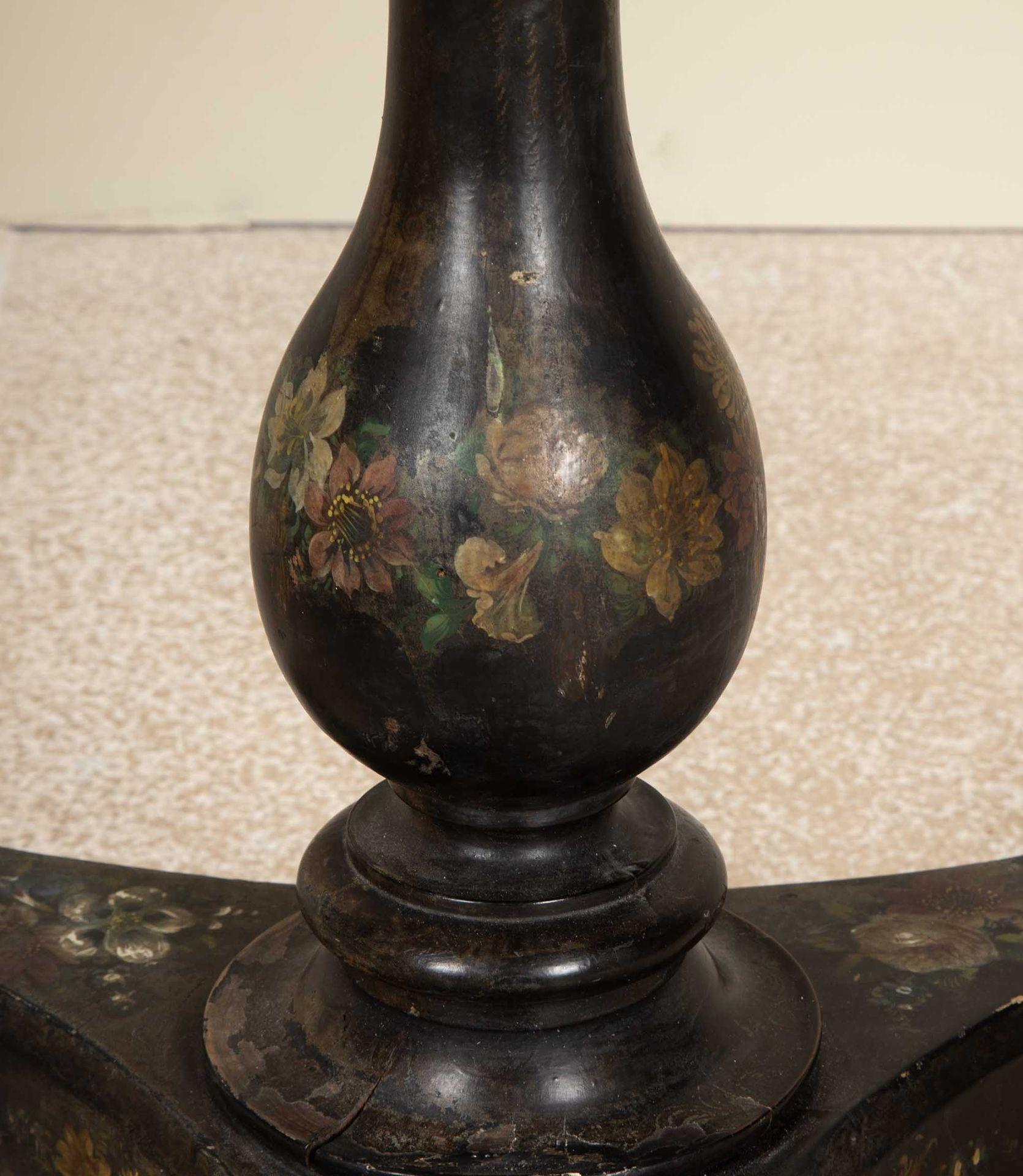 Mesa Pontypool de pizarra pintada y japonizada de principios del siglo XIX en venta 2