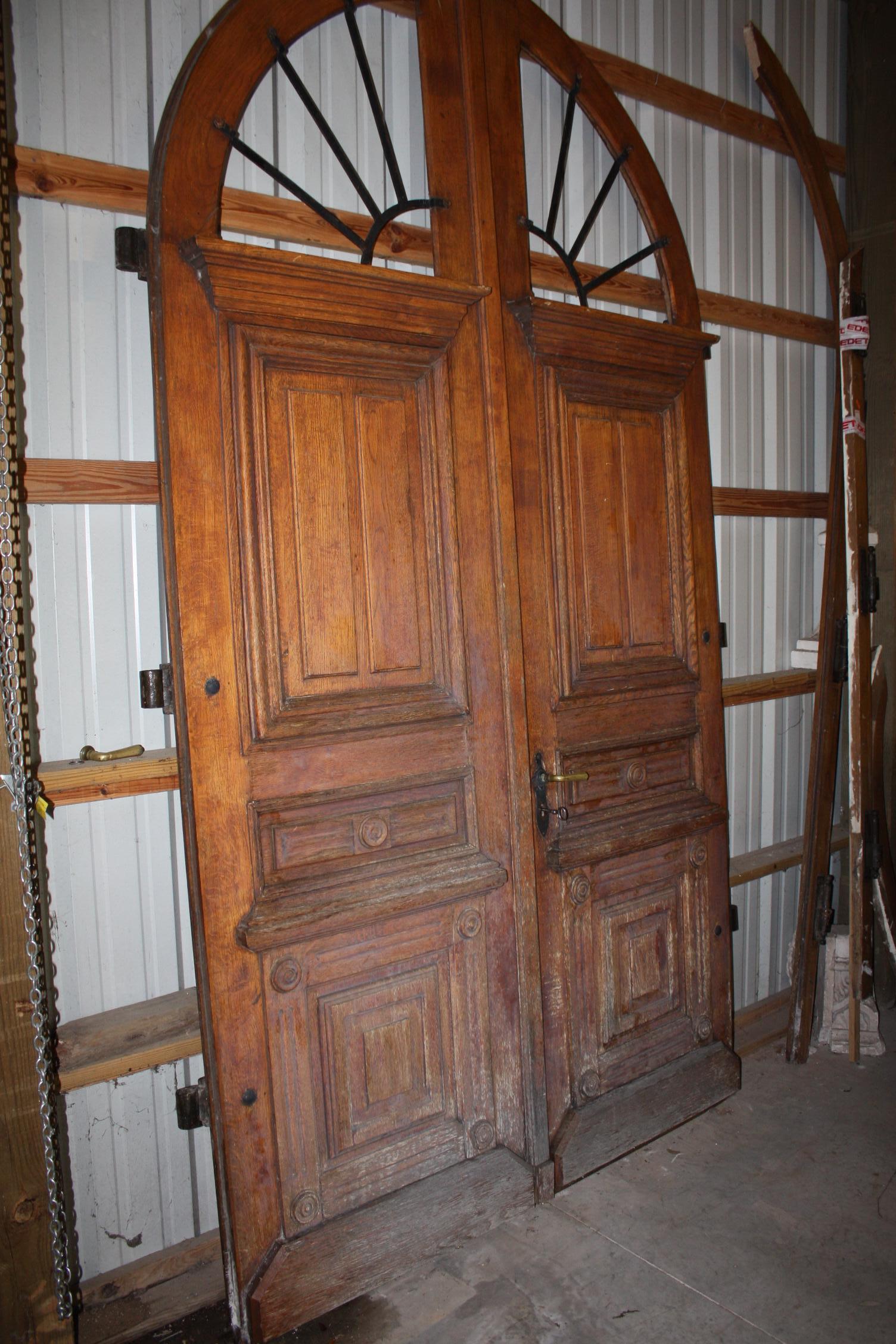 Early 19th Century Pair of French Exterior Doors In Good Condition For Sale In Fairhope, AL