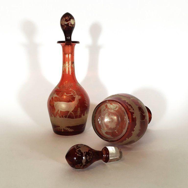 EARLY 19th CENTURY PAIR OF AUSTRIAN CRYSTAL BOTTLES  In Good Condition For Sale In Firenze, FI