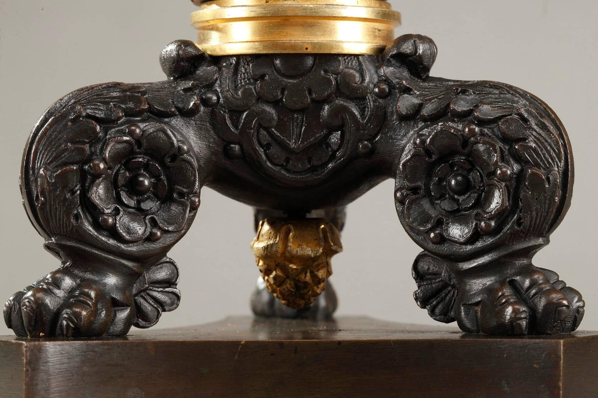 Early 19th Century Pair of Bronze Candlesticks 3