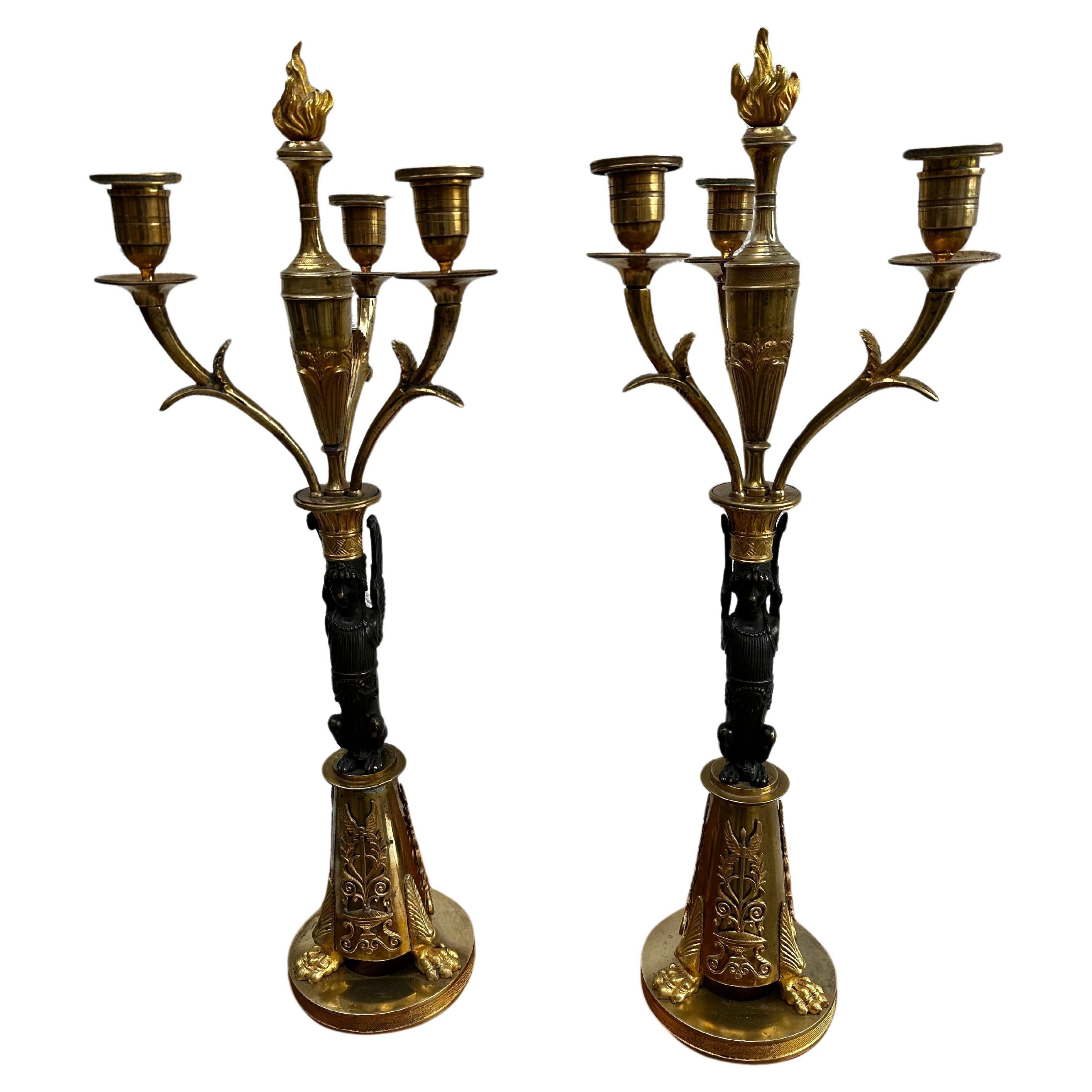 Paar Kandelaber aus dem frühen 19. Jahrhundert, hergestellt in Berlin im Angebot