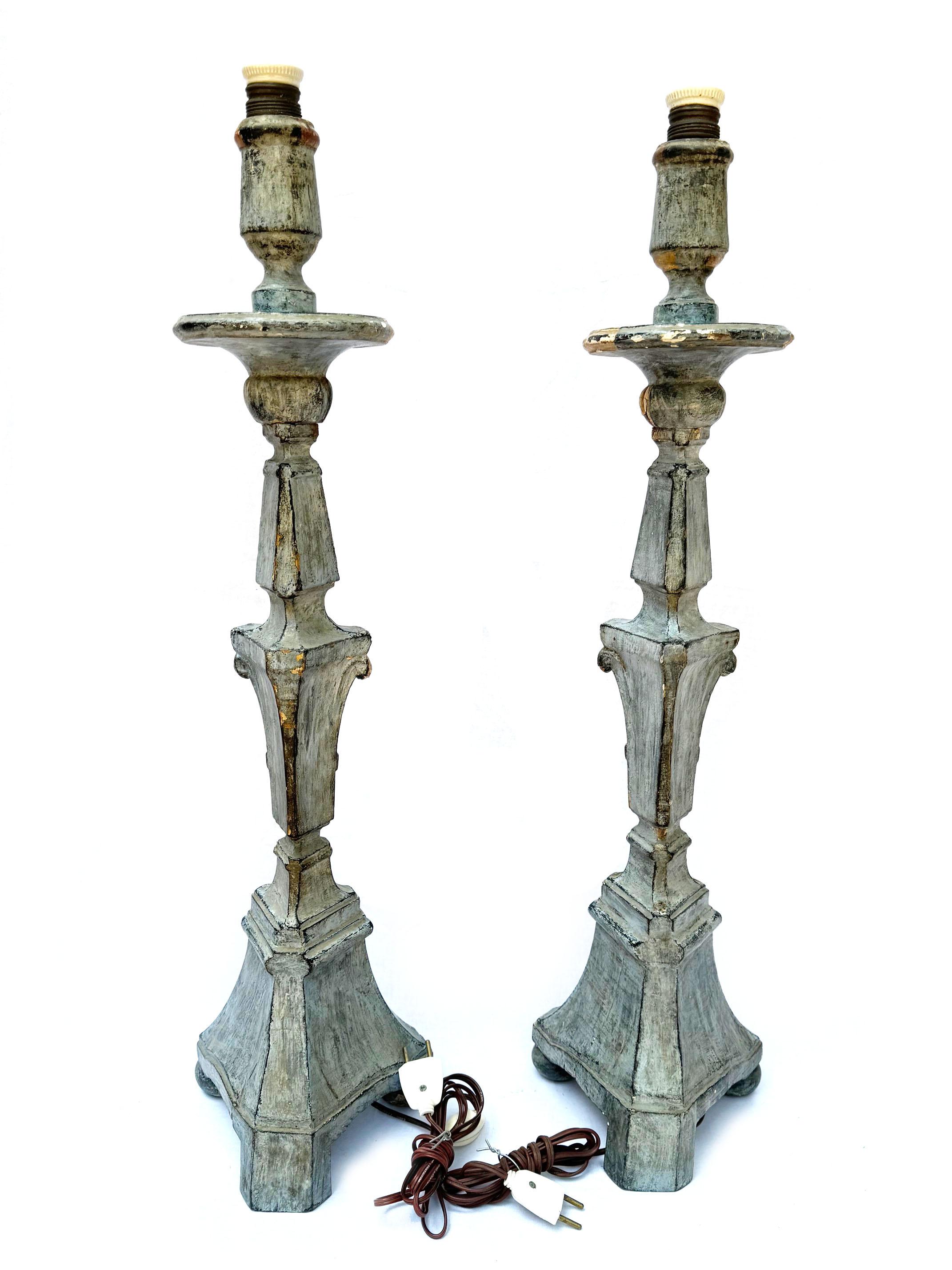 Pareja de candelabros de principios del siglo XIX convertidos en lámparas de mesa Neoclásico en venta