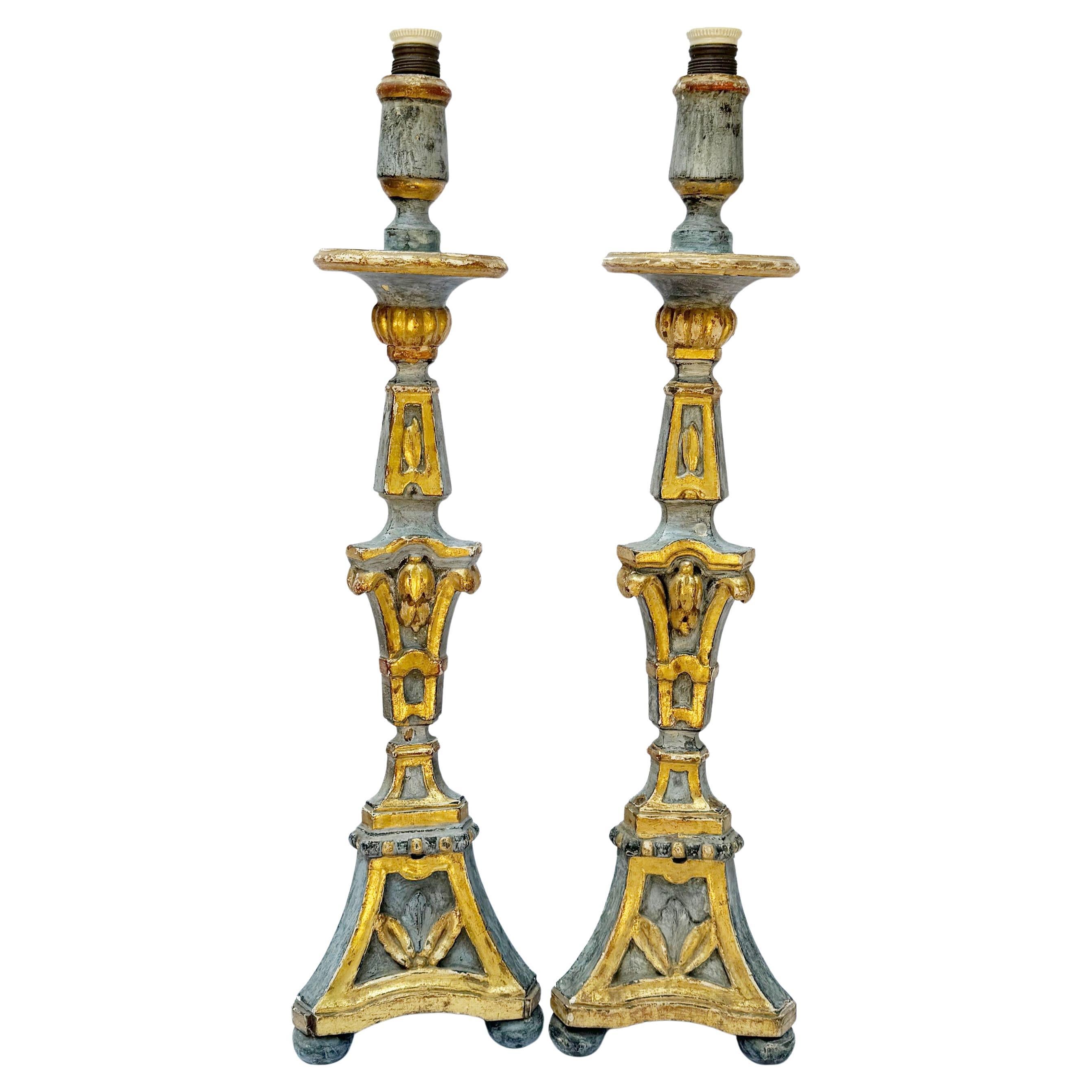 Pareja de candelabros de principios del siglo XIX convertidos en lámparas de mesa en venta
