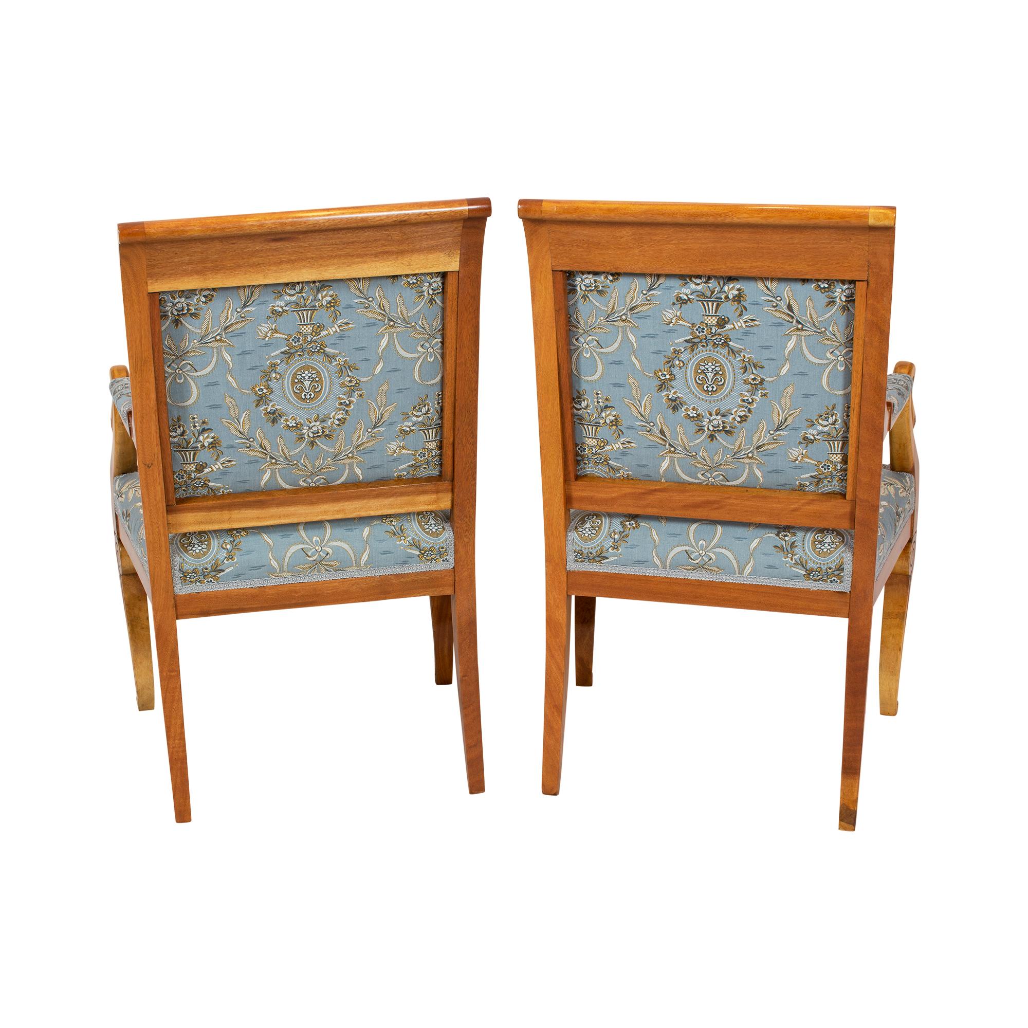German Early 19th Century Pair of Empire / Biedermeier Solid Plum Wood Swan Armchairs For Sale