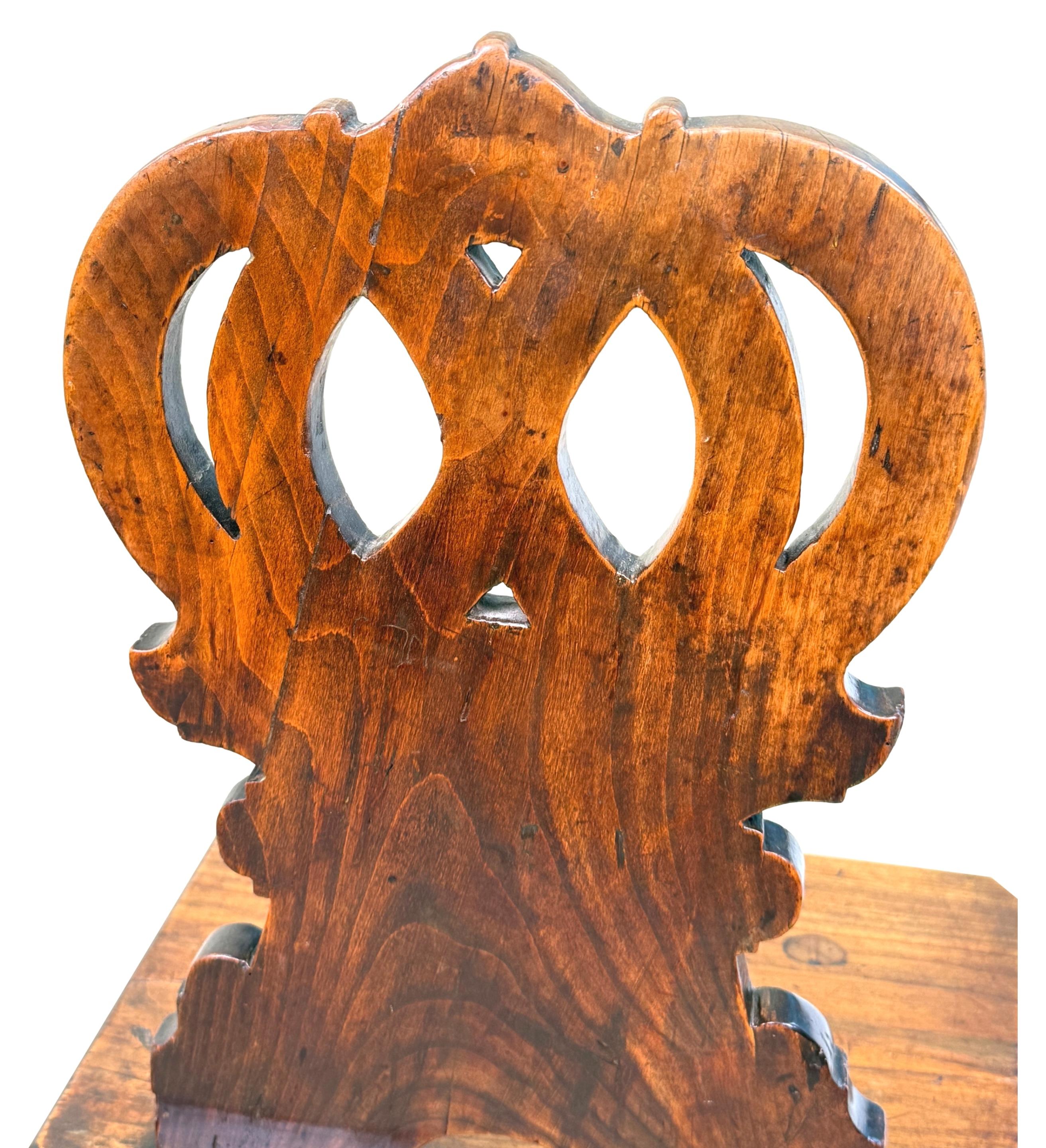 Early 19th Century Pair Of Folk Art Swiss Escabelle Chairs For Sale 7