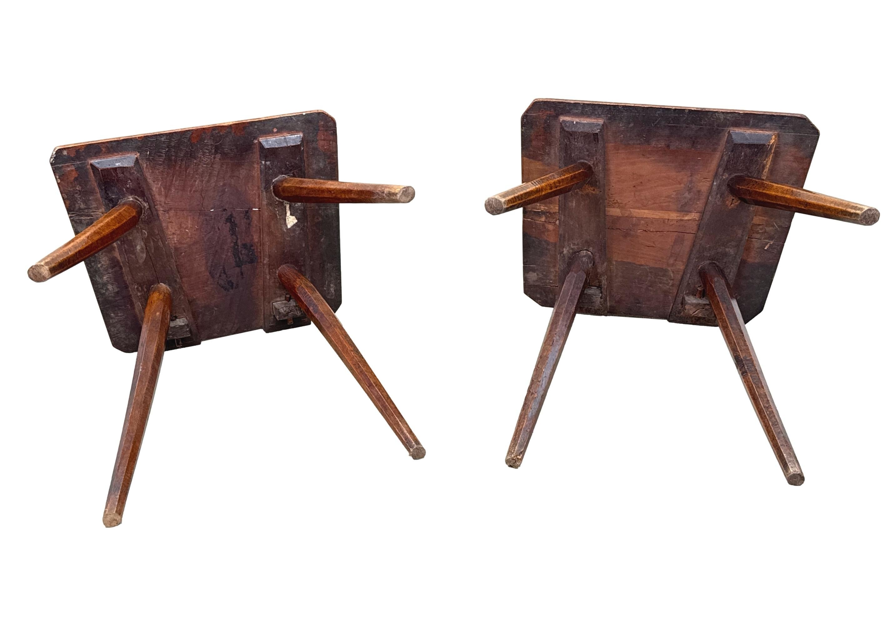 Early 19th Century Pair Of Folk Art Swiss Escabelle Chairs For Sale 10