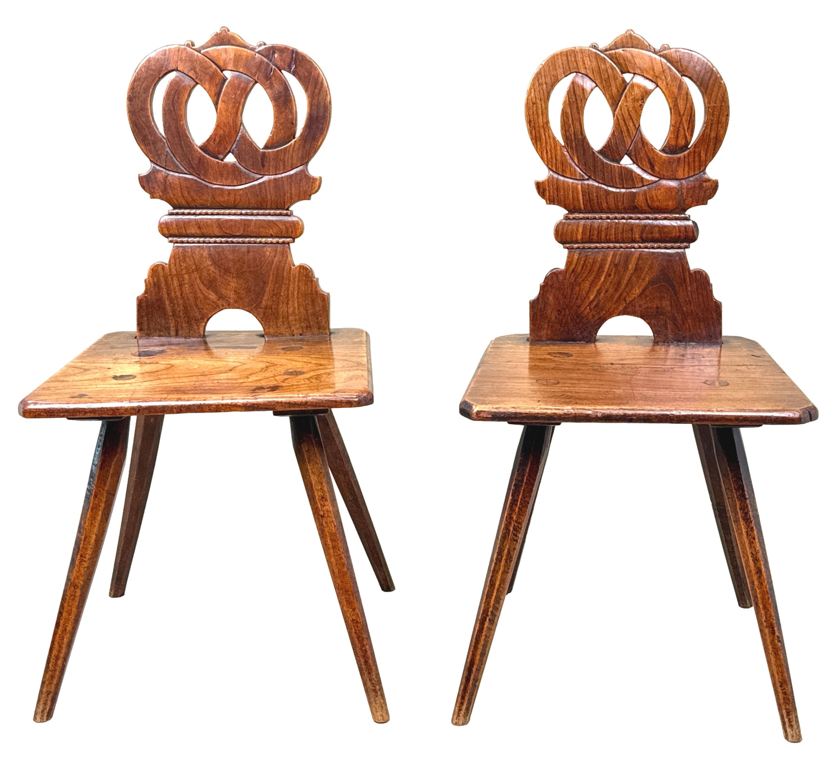 Early 19th Century Pair Of Folk Art Swiss Escabelle Chairs For Sale 11