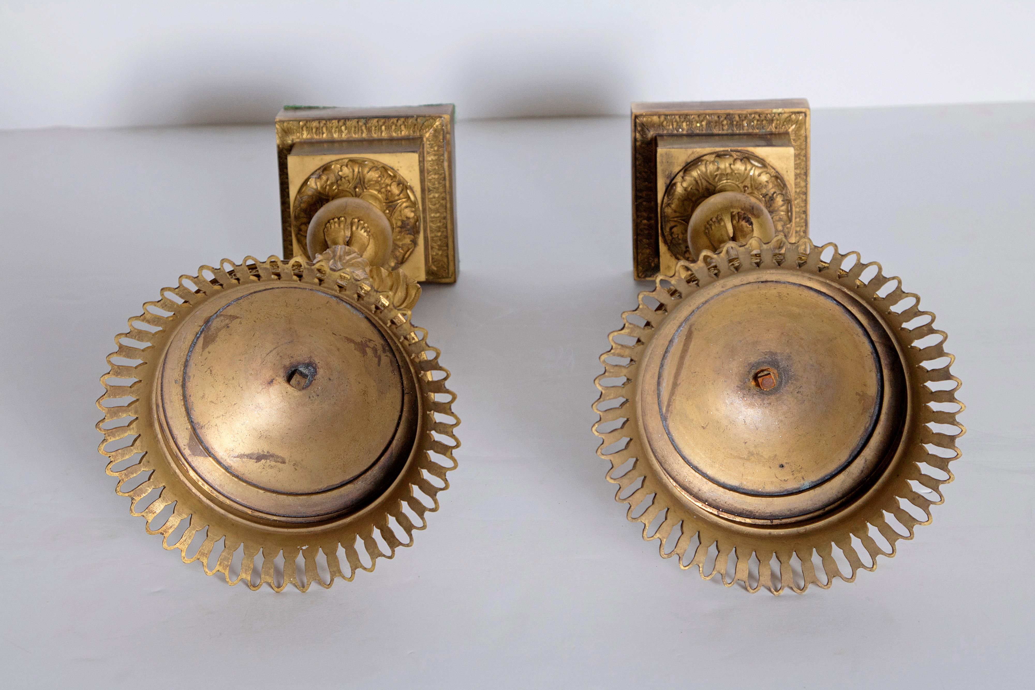 Early 19th Century Pair of French Empire Gilt Bronze Centerpiece Tazzzas 14