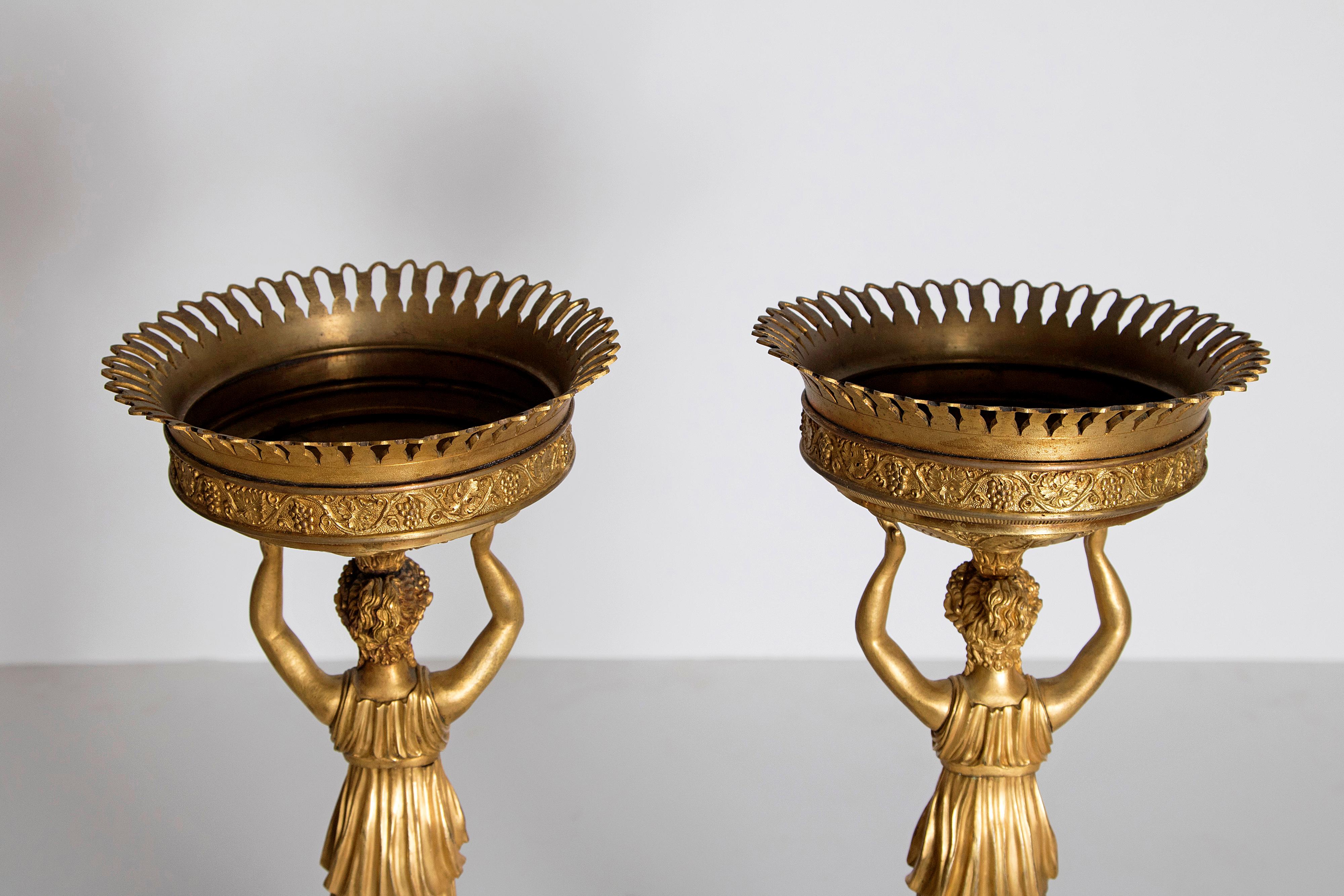 Early 19th Century Pair of French Empire Gilt Bronze Centerpiece Tazzzas 6
