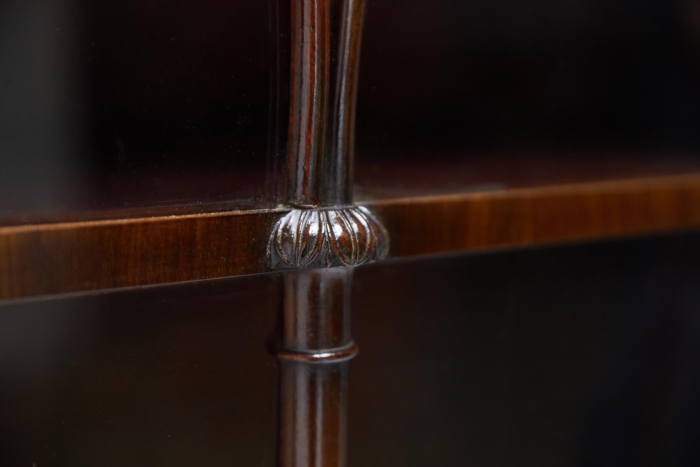 Early 19th Century Pair of French Empire Period Bookcases In Good Condition In Gloucestershire, GB