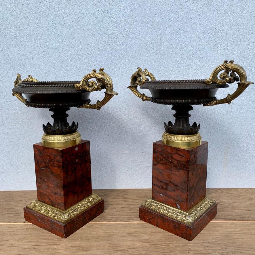 Early 19th Century Pair of French Gilt Bronze Tazzas on Rouge Marble Pedestals 8