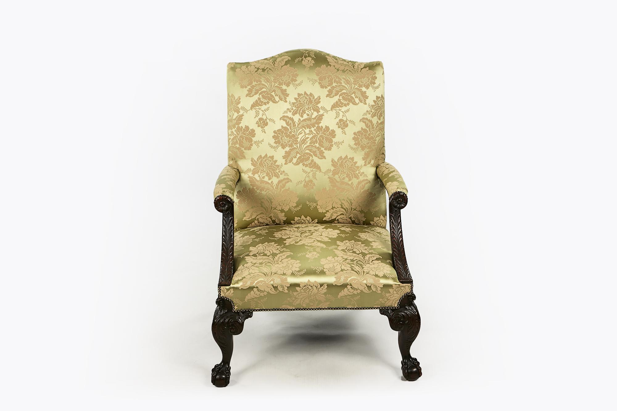 Mahogany Early 19th Century Pair of Gainsborough Armchairs For Sale