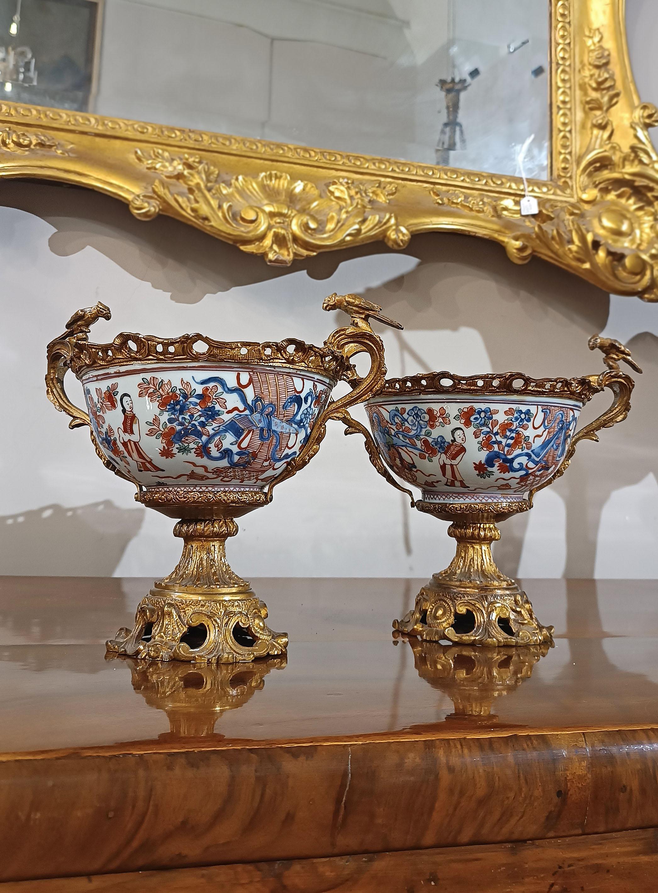Par de tazas de imari de principios del siglo xix en venta 4