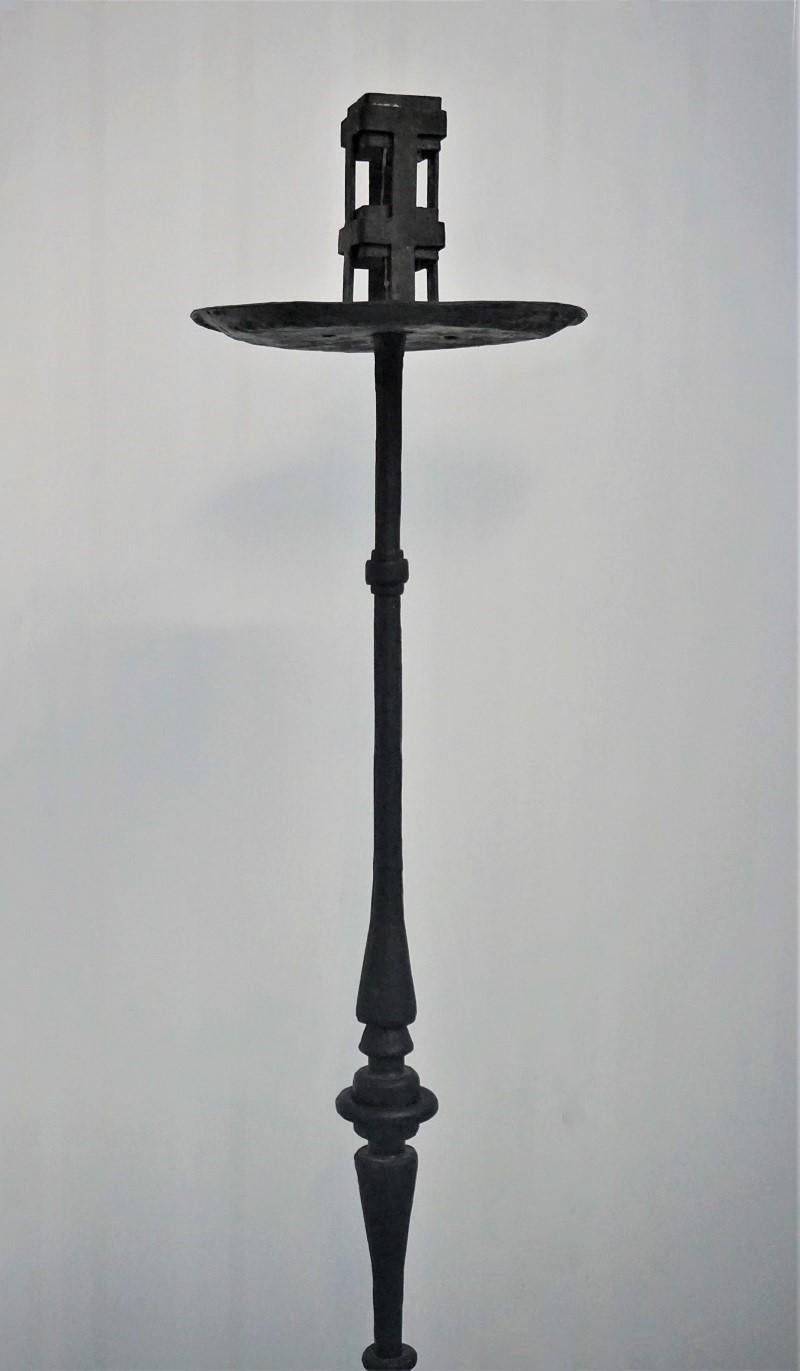 Early 19th Century Pair of Italian Wrought Iron Church Torchères, Candleholders For Sale 3