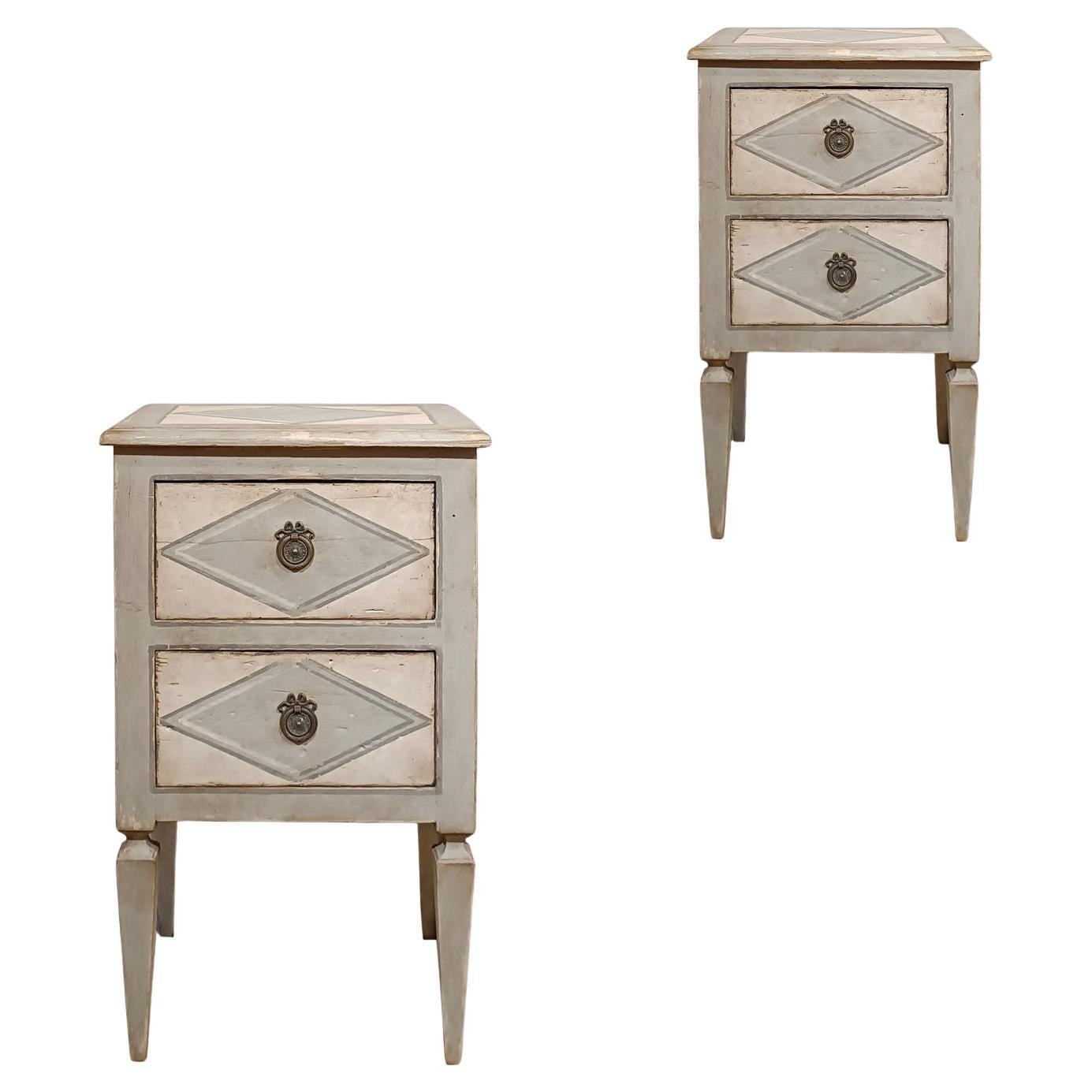 EARLY 19th CENTURY PAIR OF NEOCLASSICAL PAINTED BEDSIDE TABLES