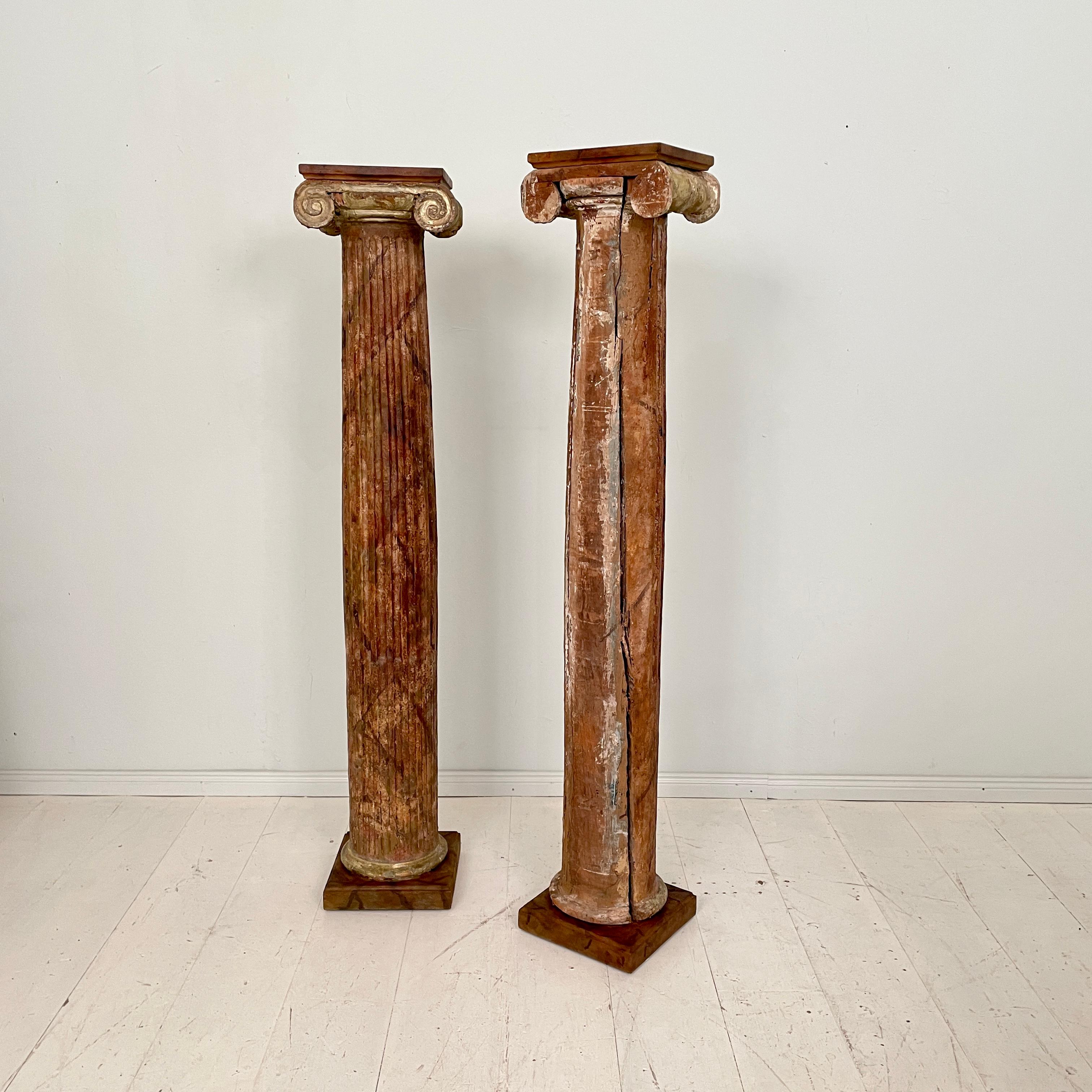 Early 19th Century Pair of Wood Columns Lacquered in Faux Marble, Around 1800 For Sale 5
