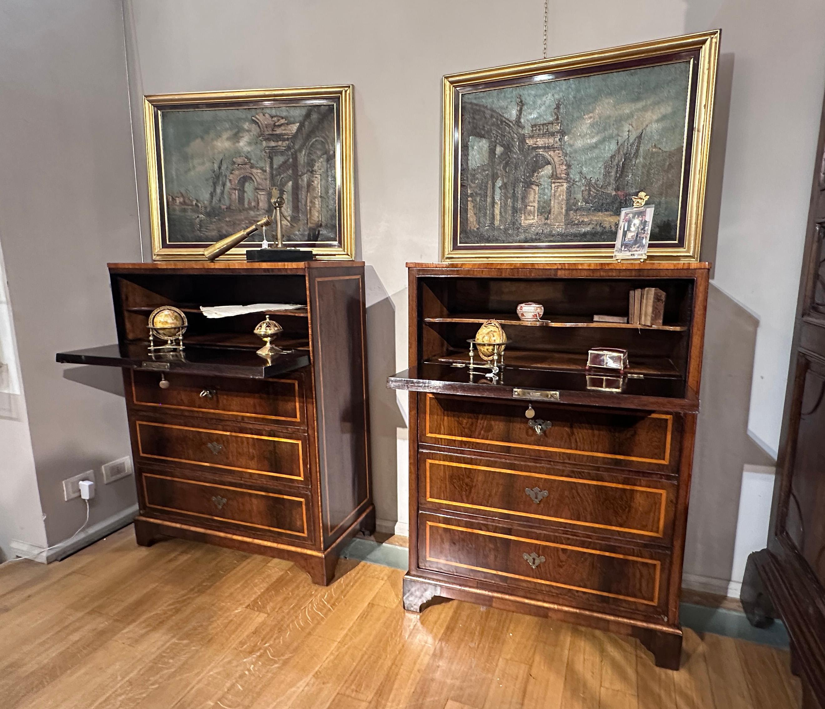 EARLY 19th CENTURY PAIR OF WRITE STANDING SIDEBOARDS  5