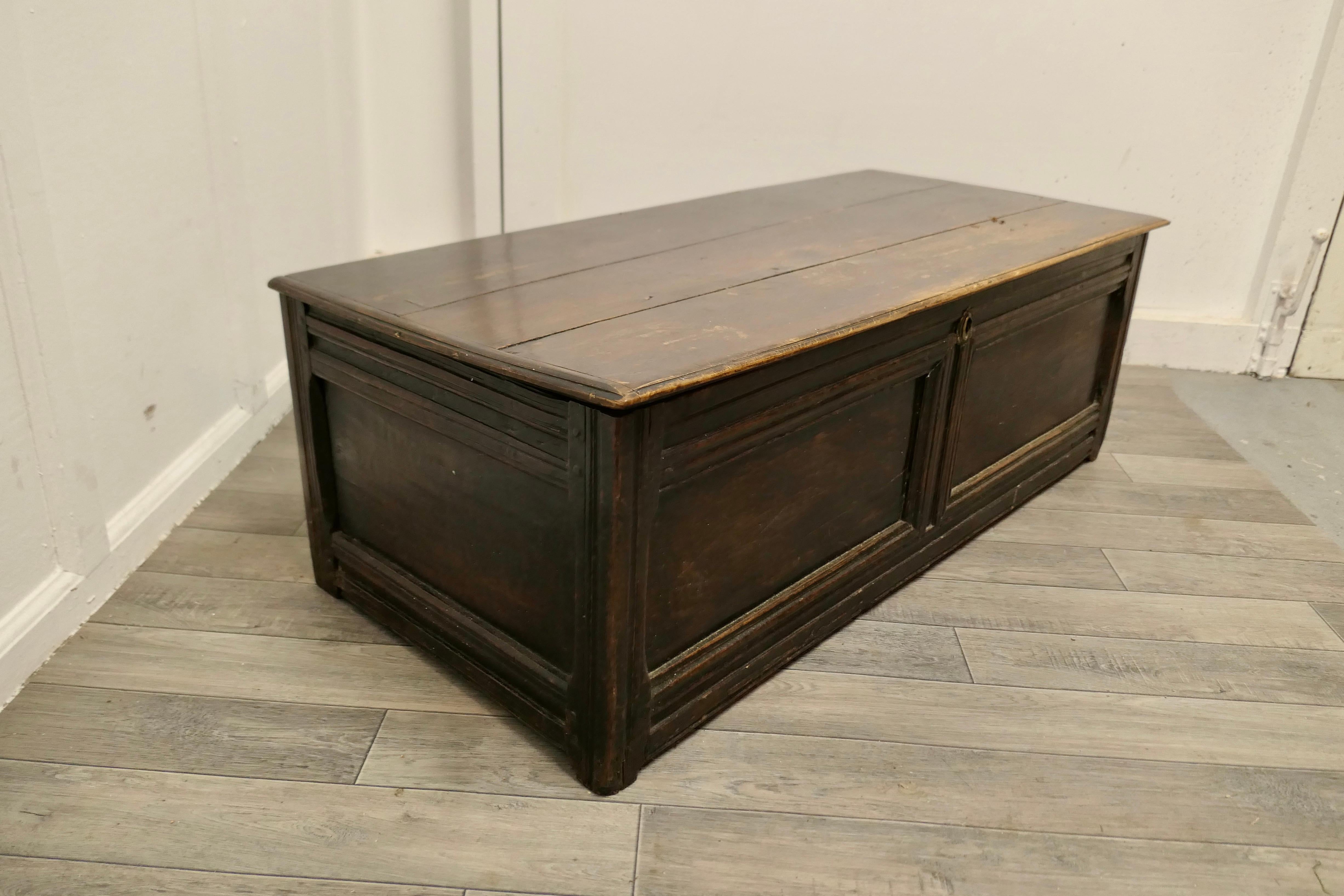 Early 19th Century Panelled Oak Coffer     For Sale 1