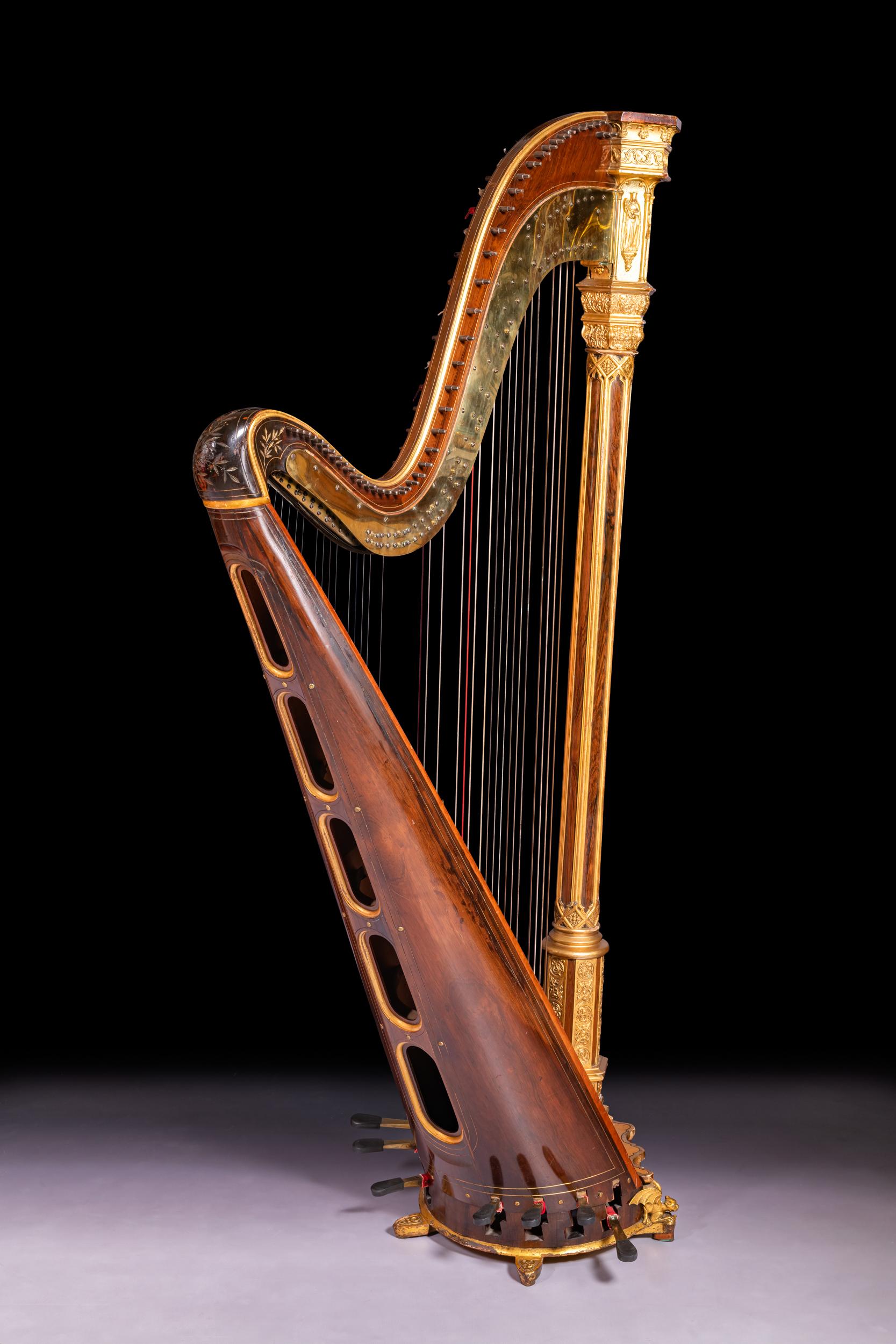 Parcel vergoldete Harfe im gotischen Stil des frühen 19. Jahrhunderts von Sebastian Erard im Zustand „Gut“ im Angebot in Dublin, IE