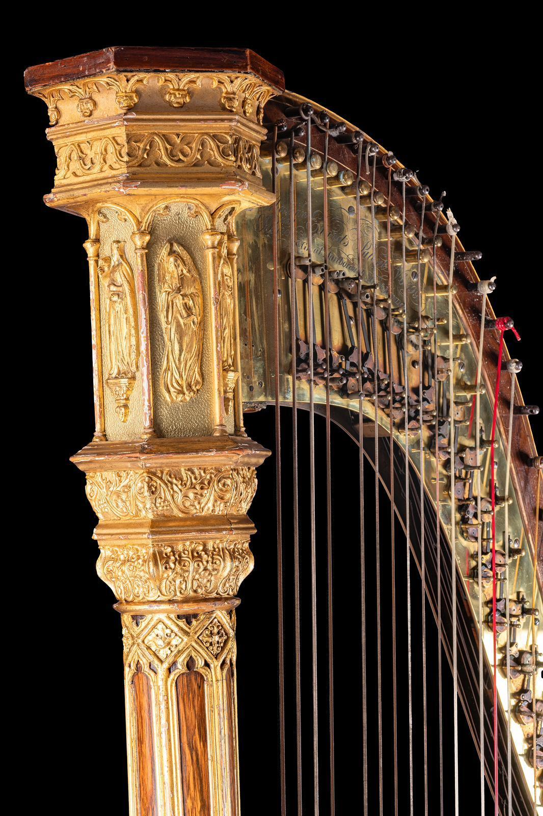 Parcel vergoldete Harfe im gotischen Stil des frühen 19. Jahrhunderts von Sebastian Erard im Angebot 1