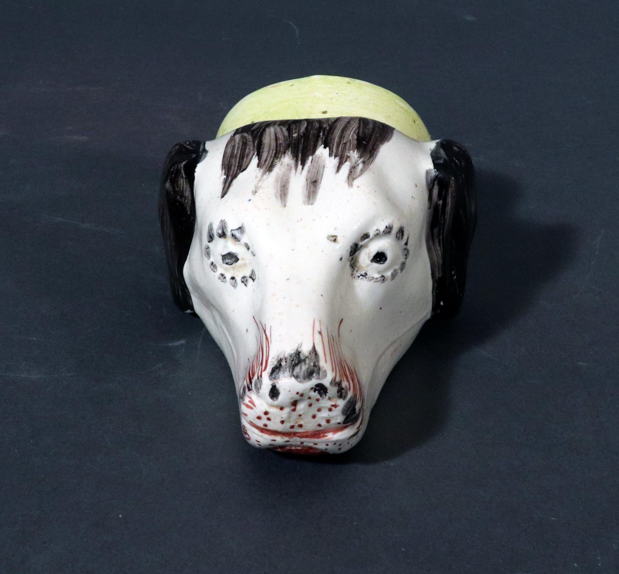 Early 19th Century Pearlware Pottery Stirrup Cup of a Hound In Good Condition For Sale In Downingtown, PA