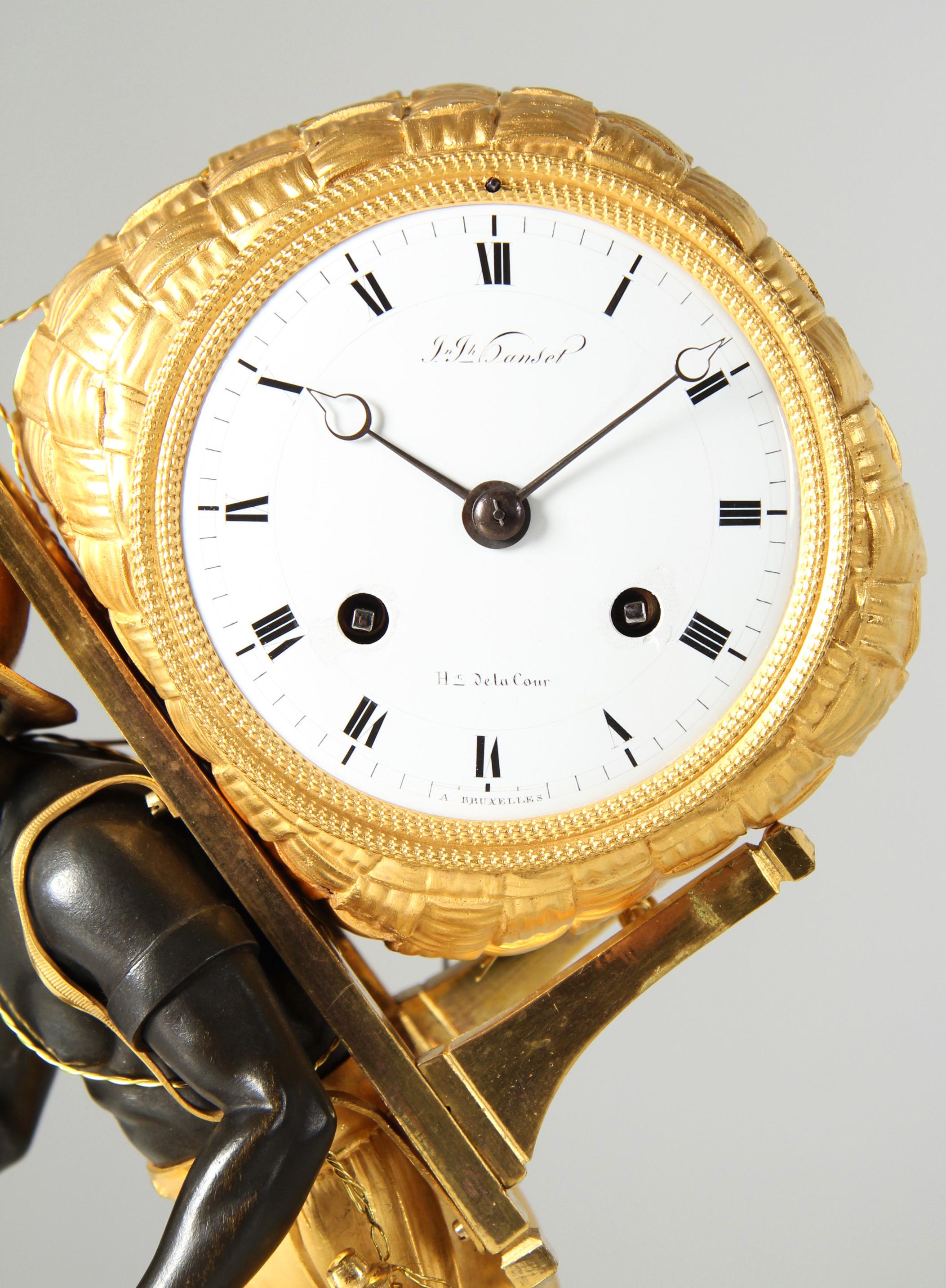 Belgian Early 19th Century Pendule Portefaix, Mantel Clock, Paris and Brussels, c. 1810 For Sale