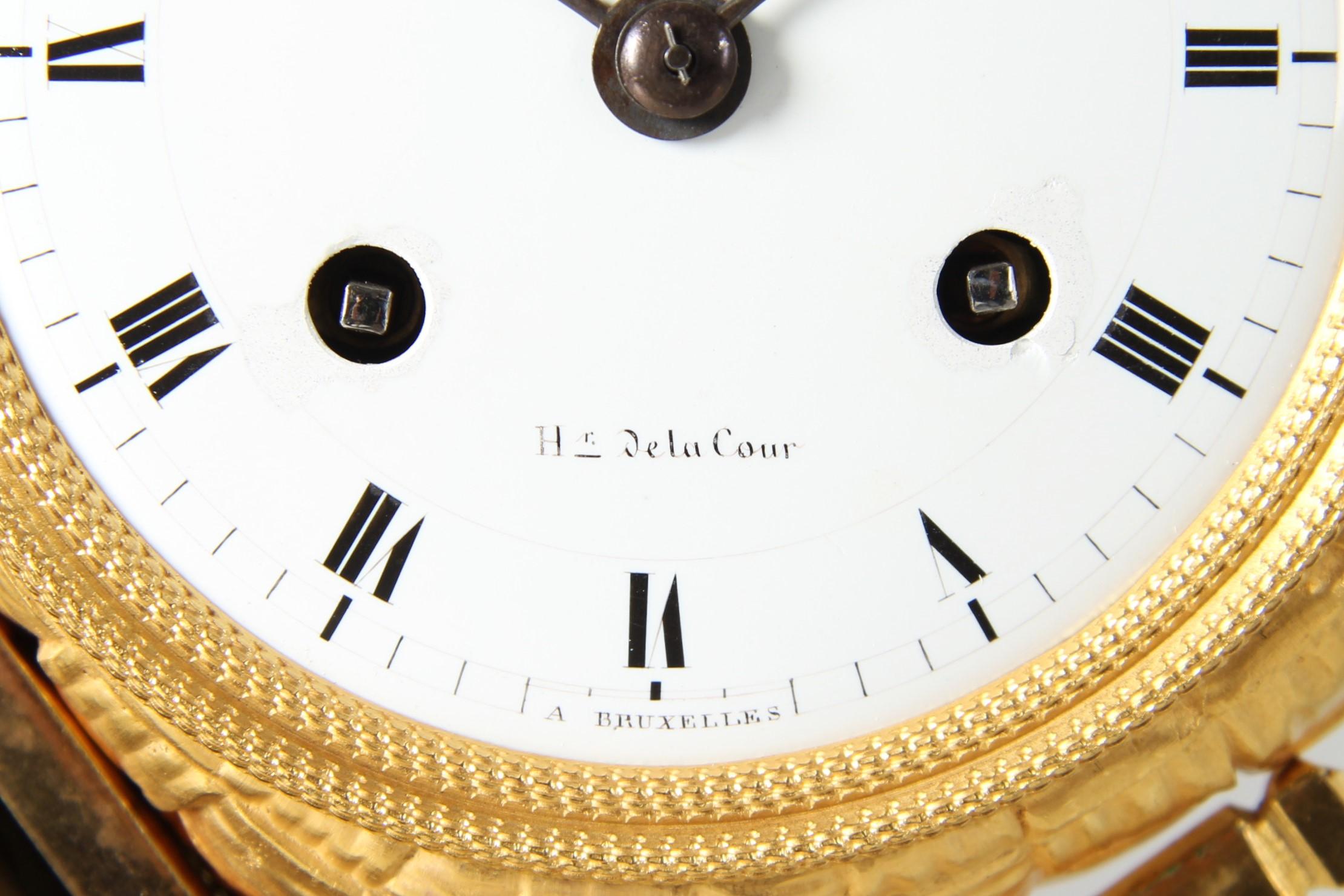 Brass Early 19th Century Pendule Portefaix, Mantel Clock, Paris and Brussels, c. 1810 For Sale