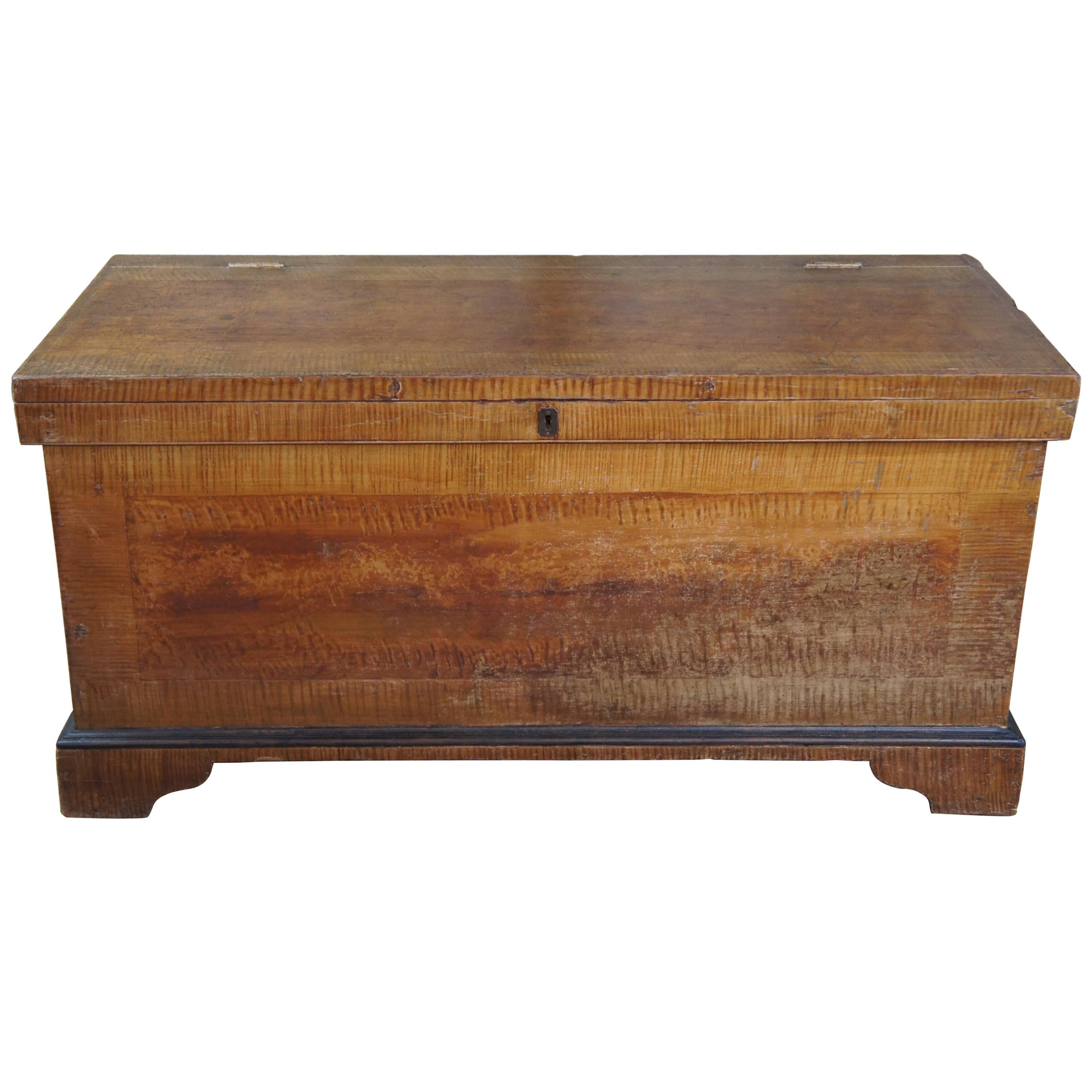Early 19th Century Pennsylvania Pine Painted Grain Trunk or Blanket Chest