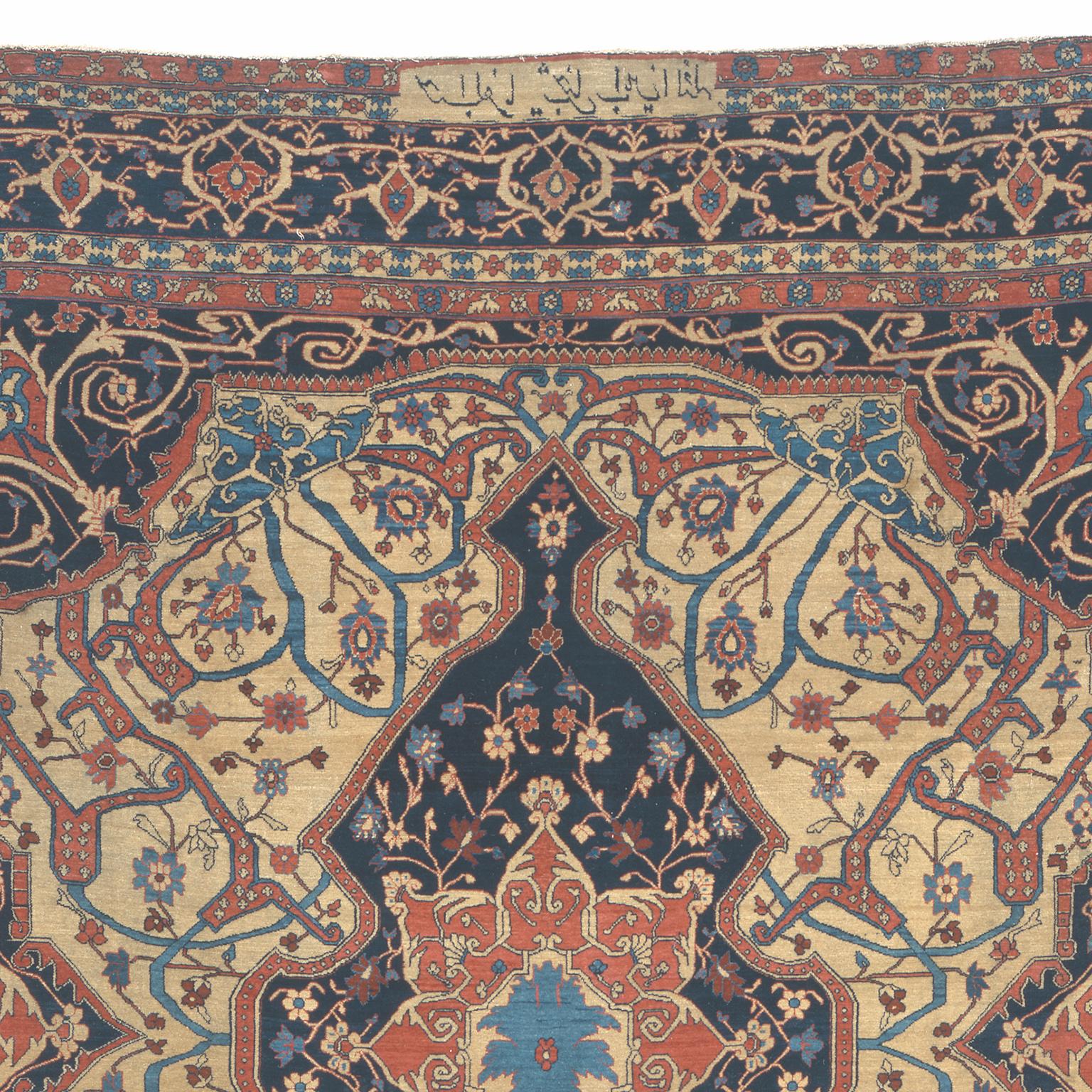 Hand-Knotted Early 19th Century Persian Heriz Rug For Sale
