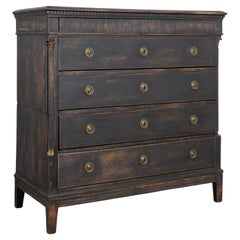 Commodes and Chests of Drawers