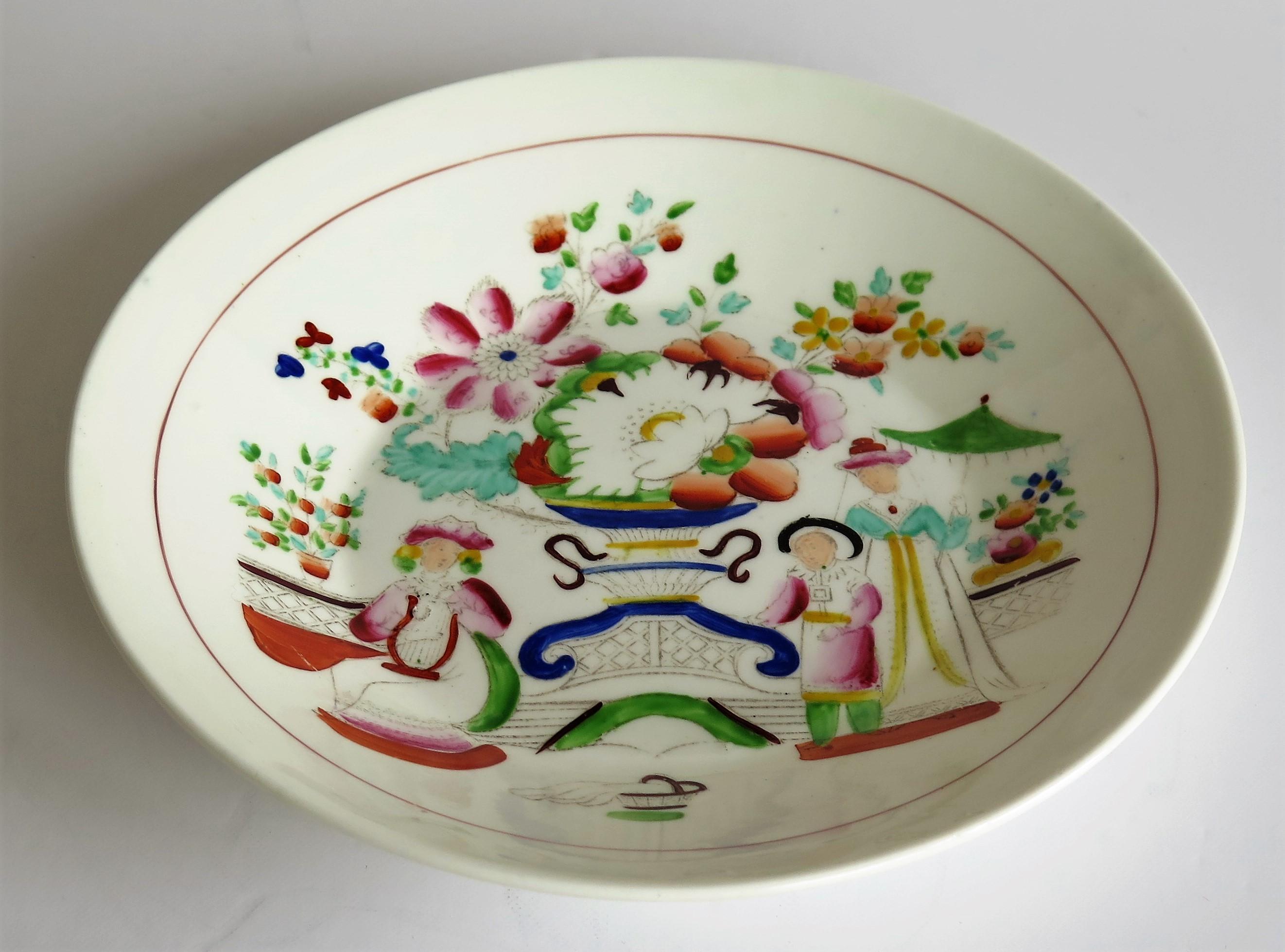 Early 19th C. porcelain Plate by Hilditch & Son Staffordshire Oriental Musicians In Good Condition In Lincoln, Lincolnshire