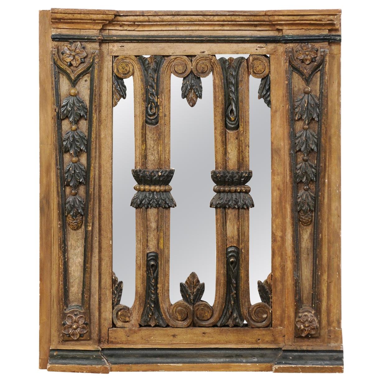 Gate portugaise en bois sculpté du début du 19ème siècle avec miroir à l'arrière