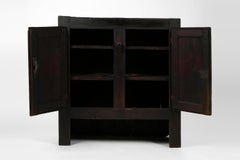 Armario Wabi Sabi de la Granja Portuguesa de principios del siglo XIX