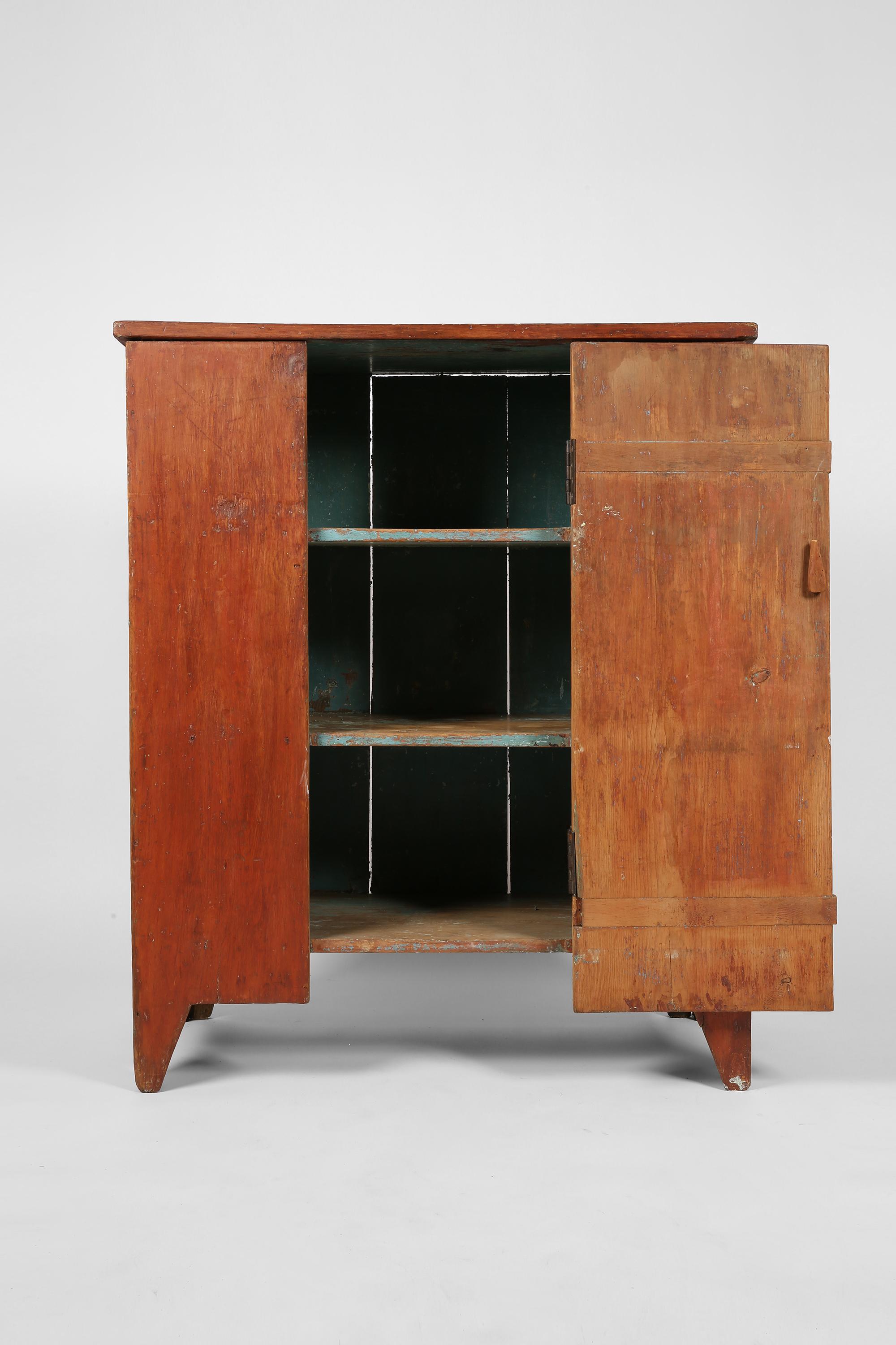 Early 19th Century Primitive American Red Wash Pine Shaker Cupboard For Sale 8