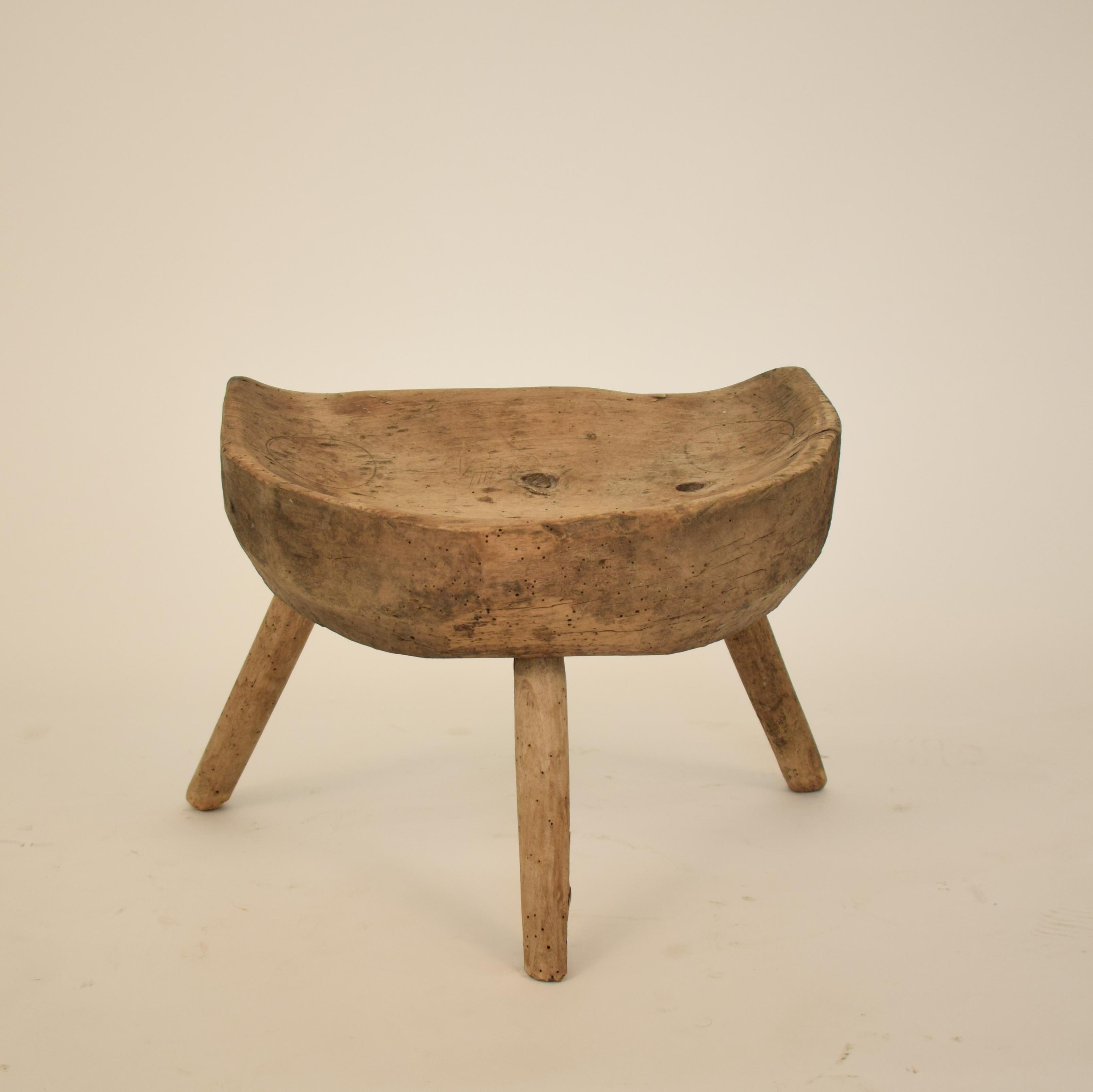 Early 19th Century Primitive Country Splayed Leg Cobbler Stool in Cherry Wood 3