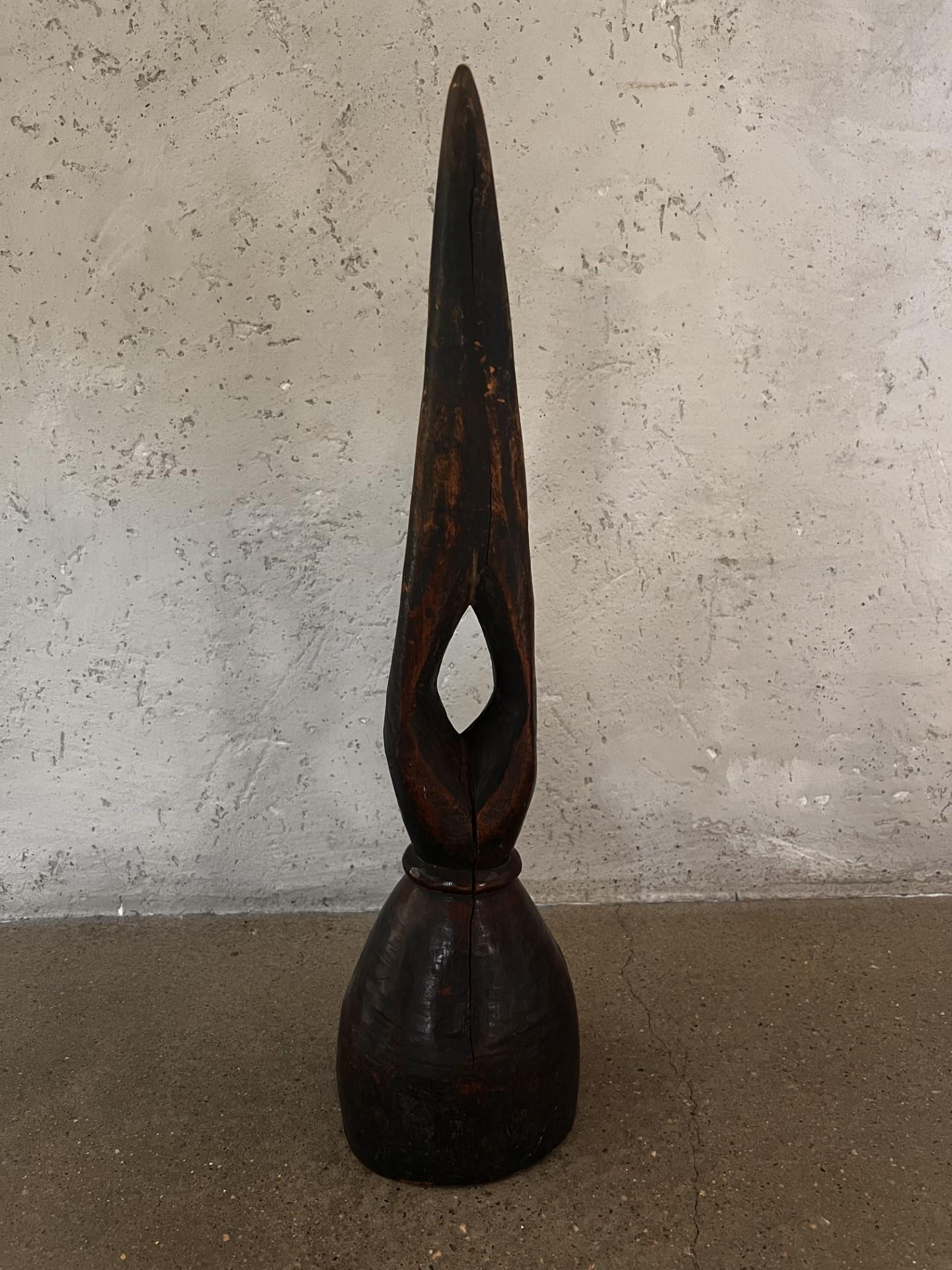Early 19th Century Primitive Wood Mortar From Congo  For Sale 1