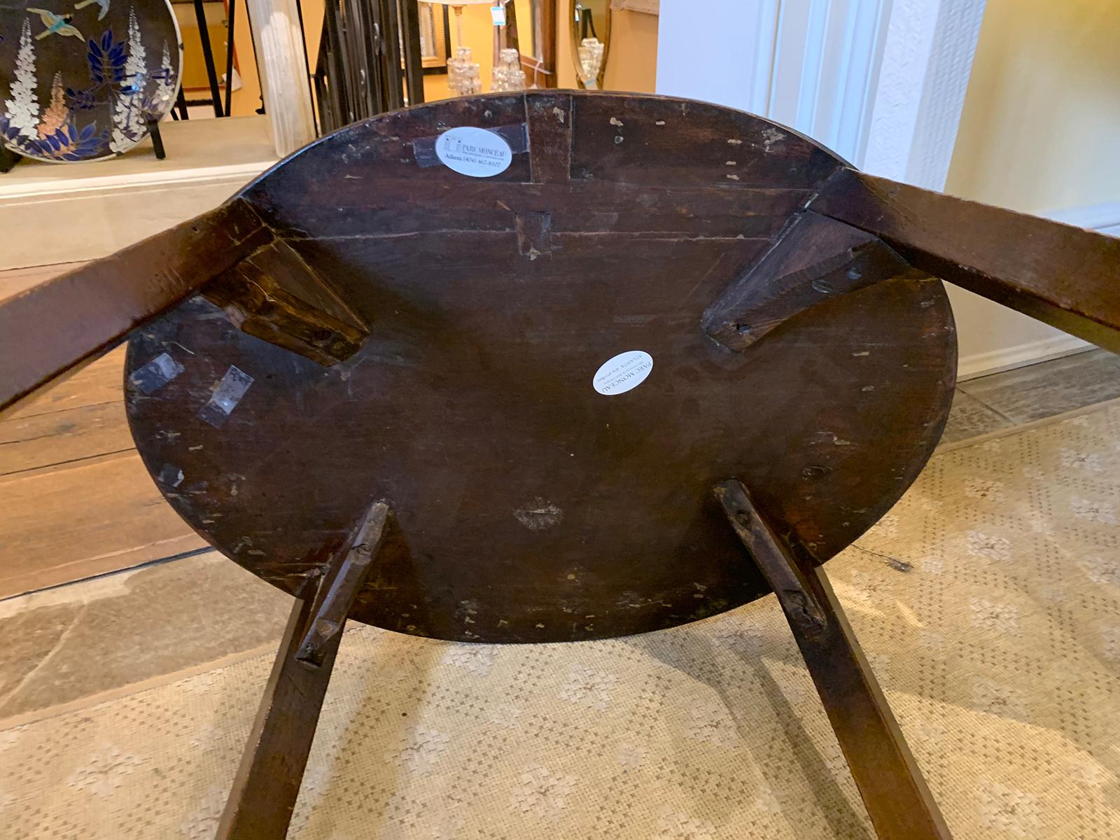 Early 19th Century Provincial English Oval Coffee Table For Sale 9