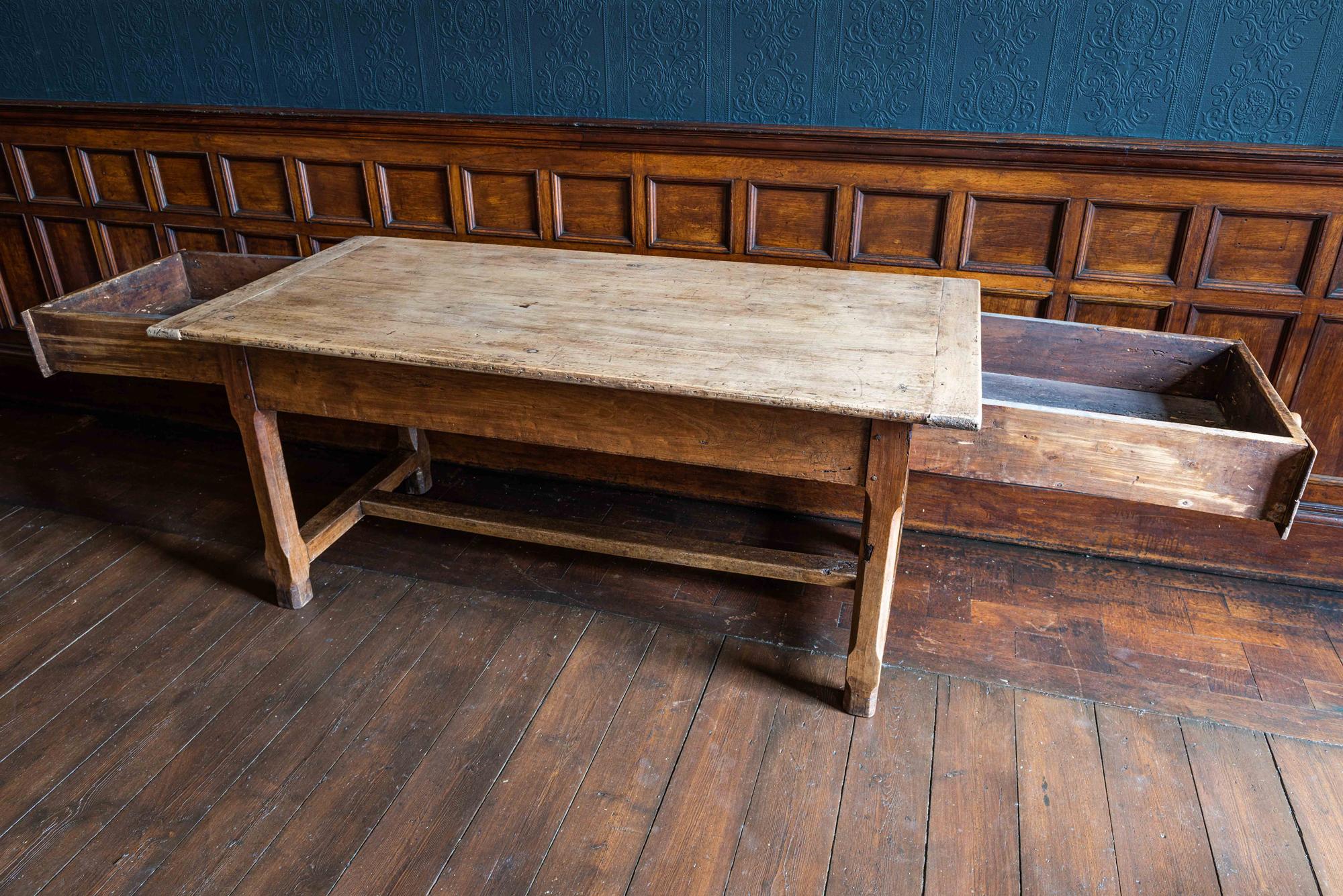 Early 19th Century Provincial French Elm Farmhouse Table with Two End Drawers In Good Condition In Staffordshire, GB