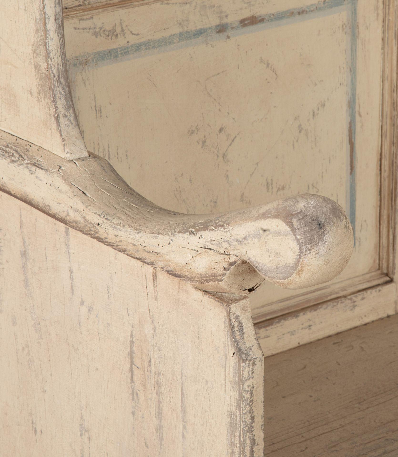 Asiento de madera de pino y olmo pintado a principios del siglo XIX en venta 1