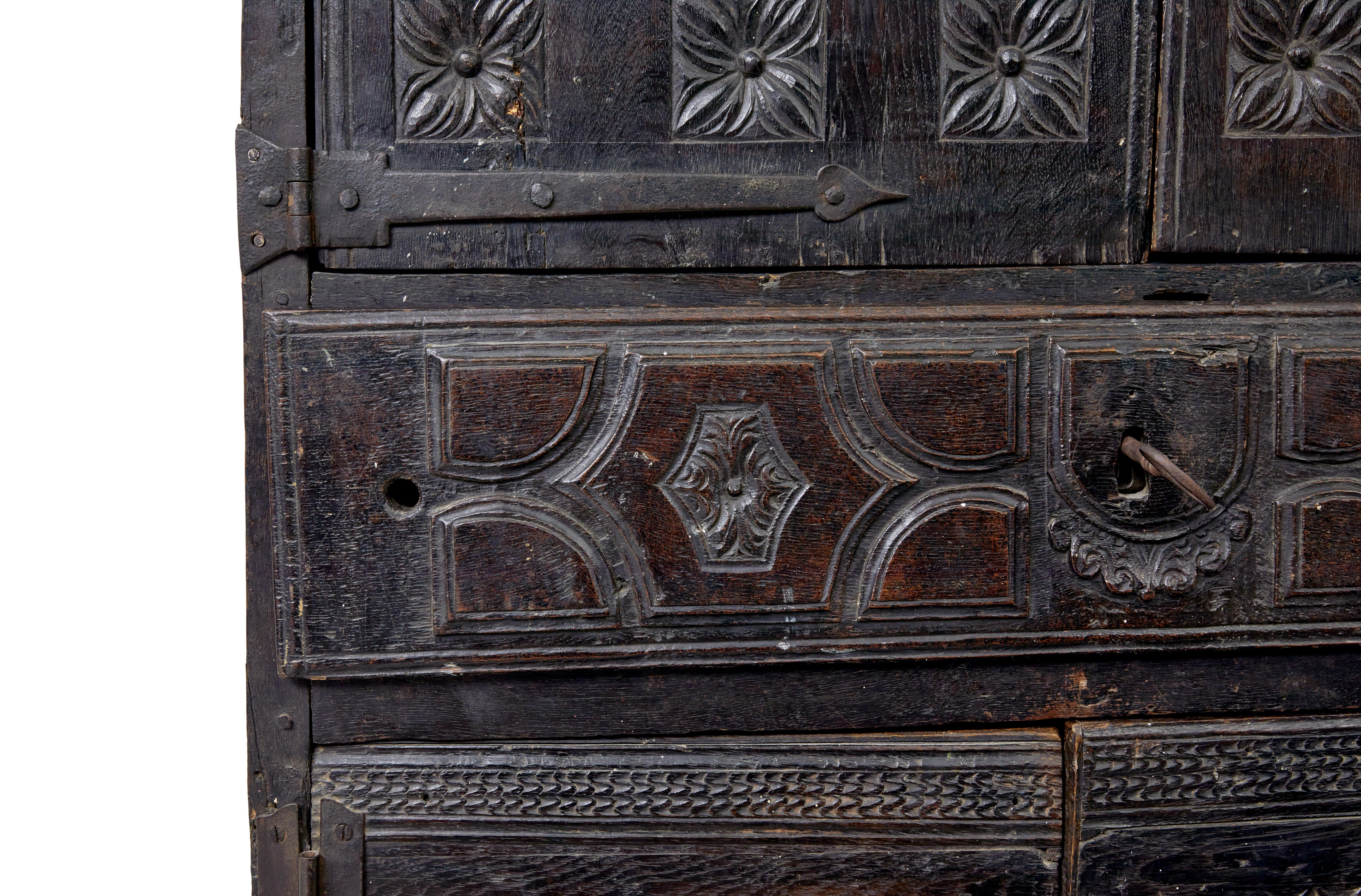 Chestnut Early 19th century Pyrenean folk art oak and chestnut carved cupboard For Sale