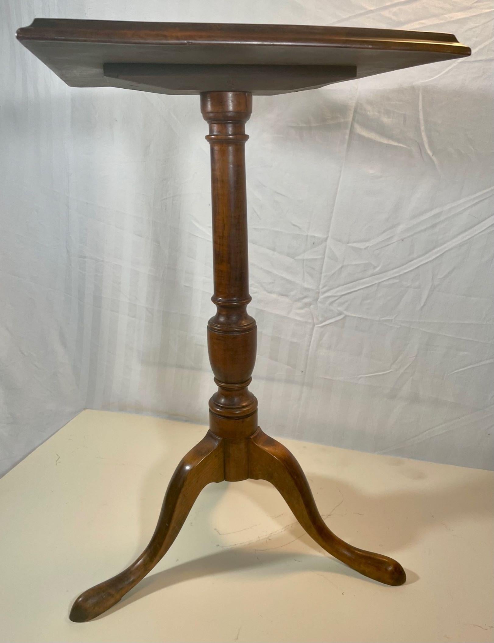 Early 19th Century Queen Anne New England Tiger Maple Candlestand For Sale 1