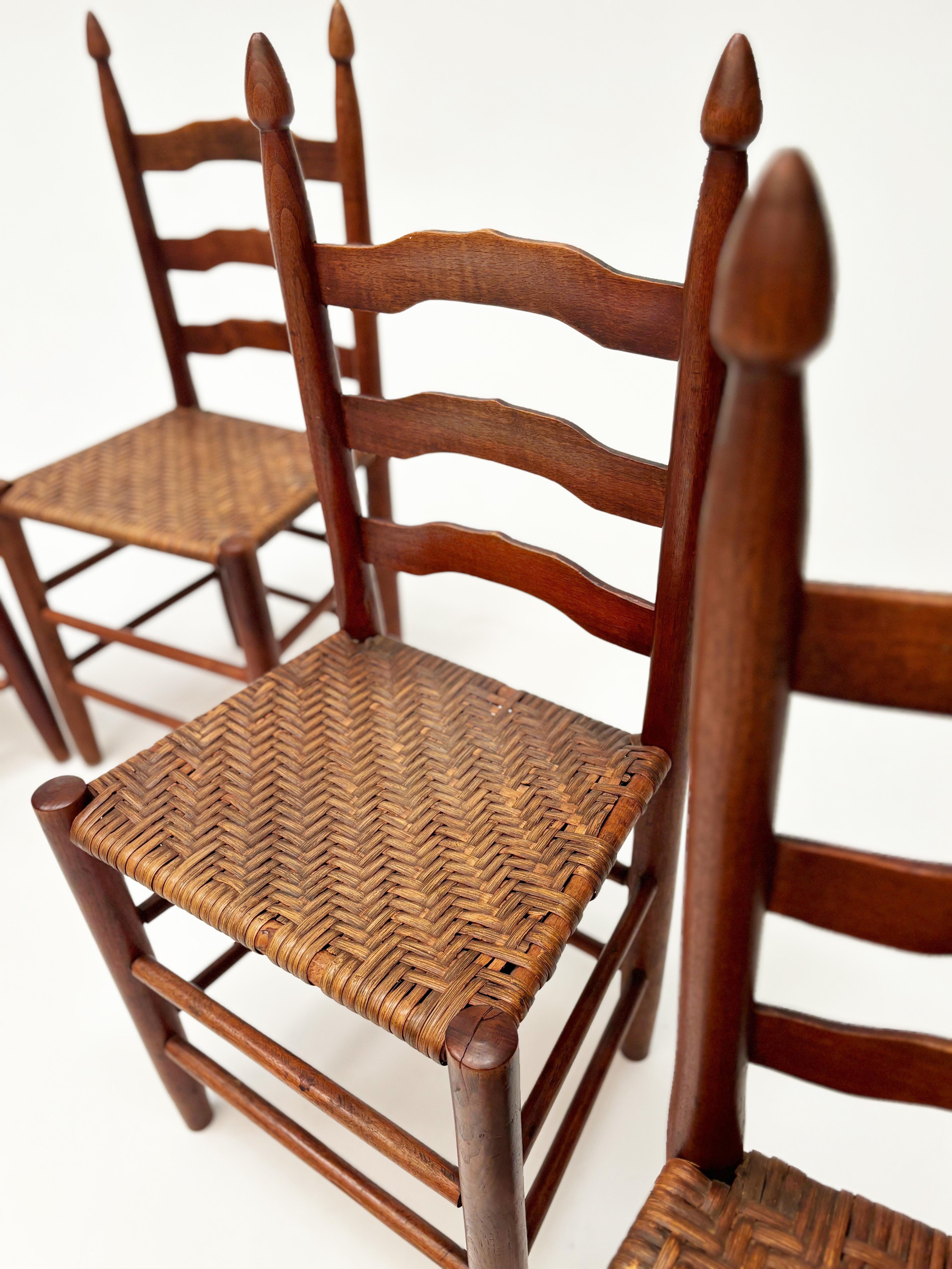 Début 19ème siècle Rare Chaises à dossier en échelle avec sièges à chevrons Ensemble de 6 en vente 3