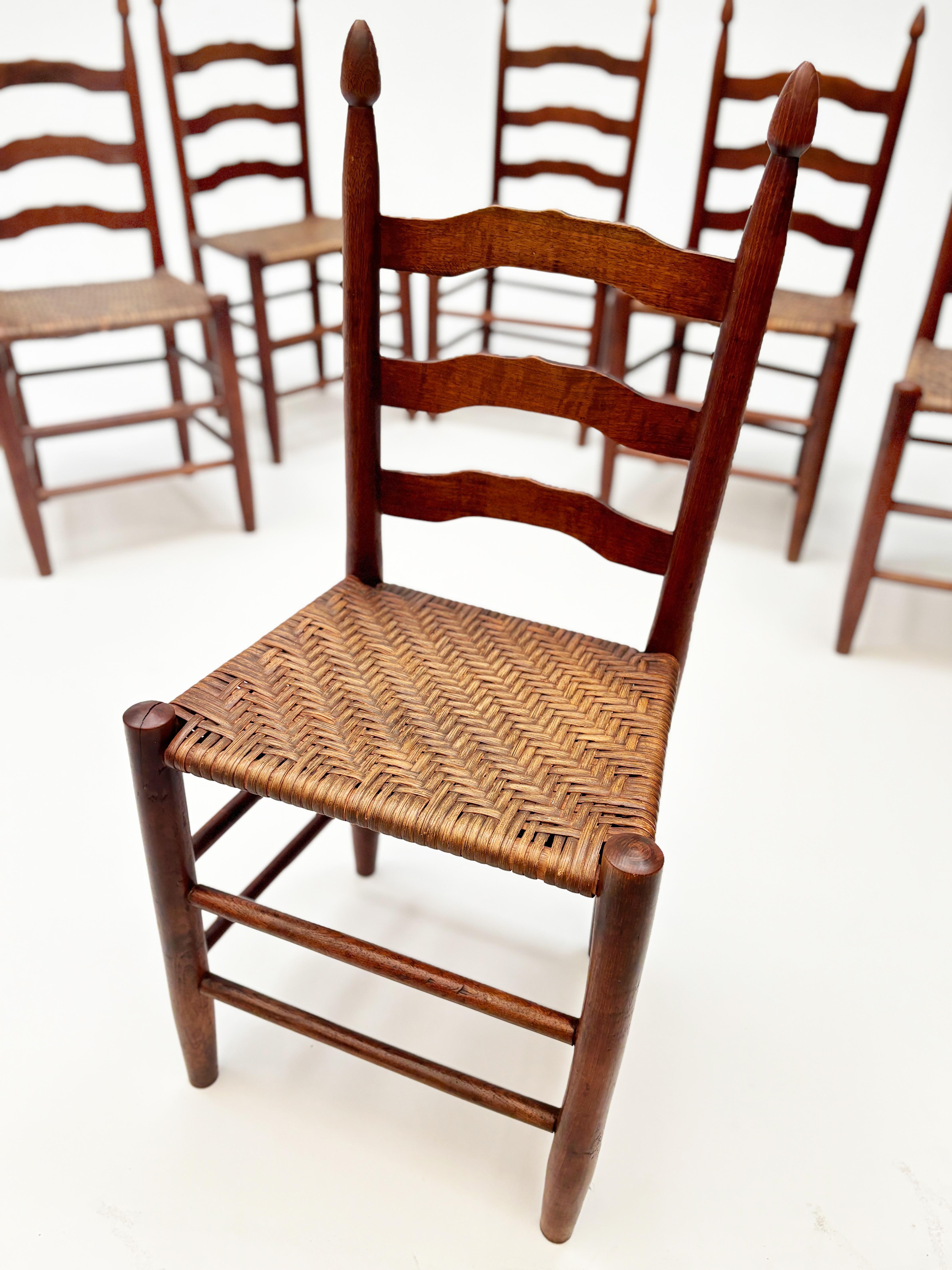 Début 19ème siècle Rare Chaises à dossier en échelle avec sièges à chevrons Ensemble de 6 en vente 4