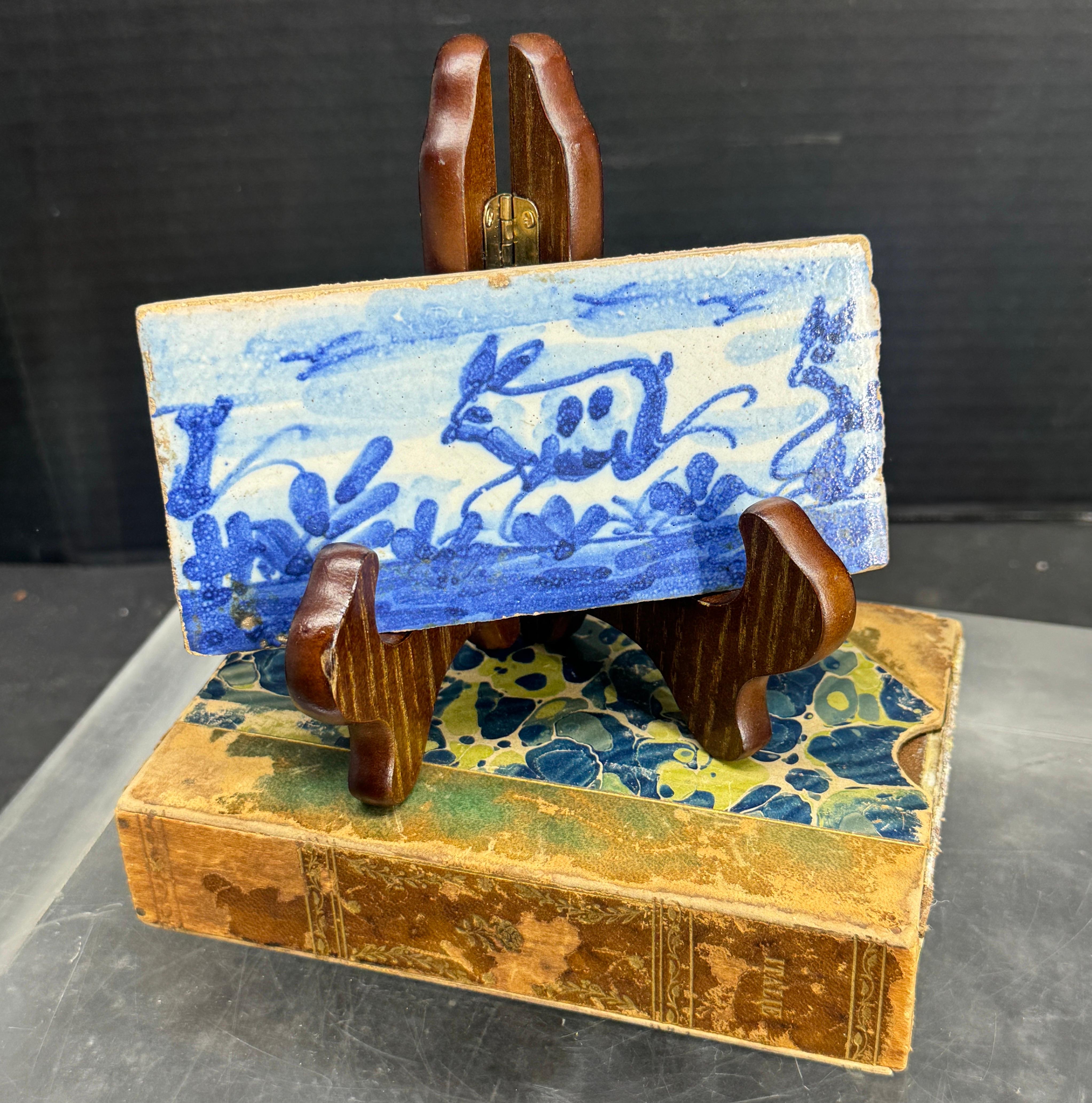 Artisanat Carreau de Delft rectangulaire du début du 19e siècle avec lapin en vente
