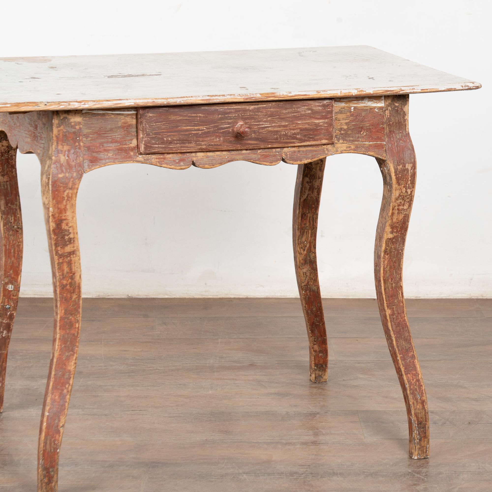 Early 19th Century Red Painted Swedish Side Table with Single Drawer For Sale 6