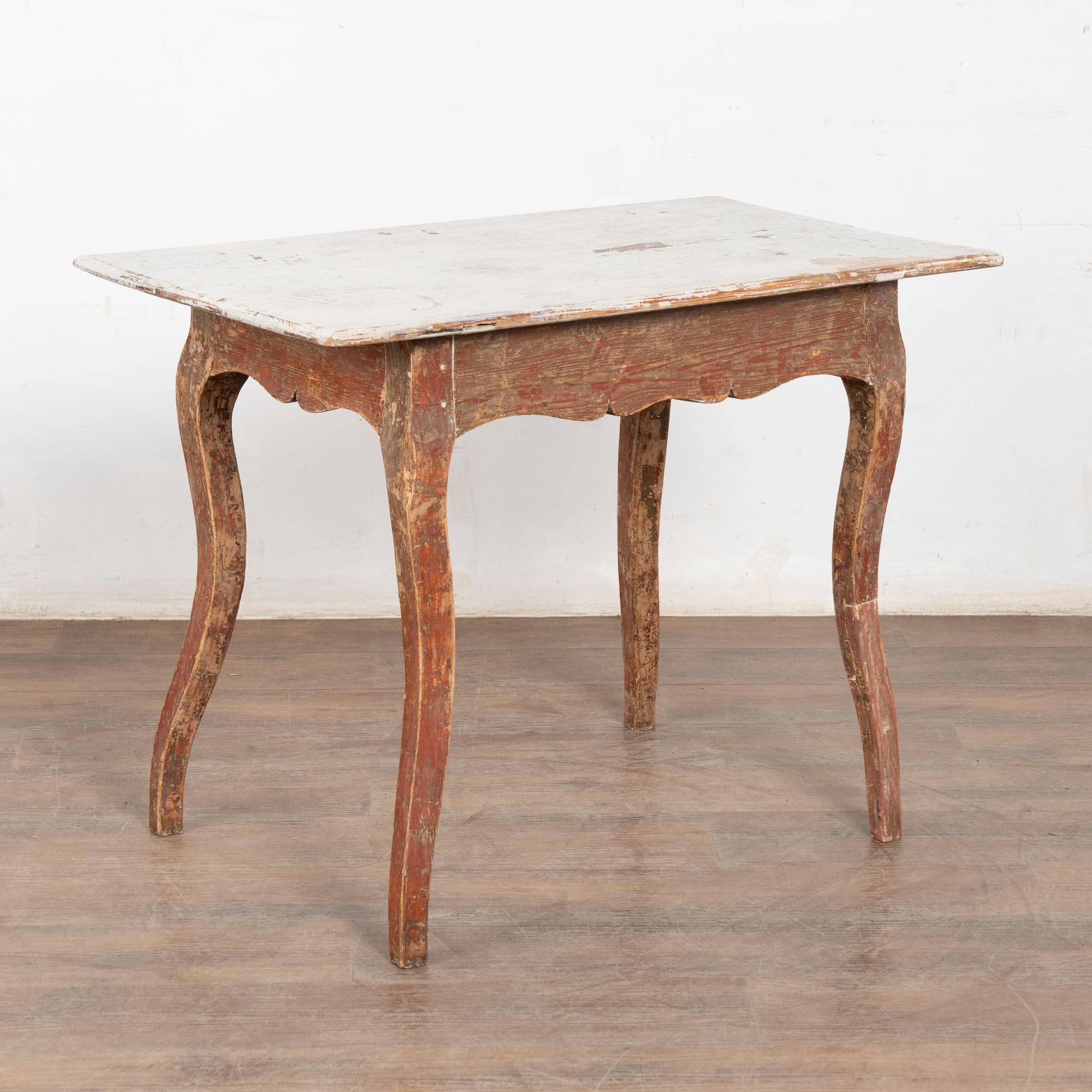 Early 19th Century Red Painted Swedish Side Table with Single Drawer For Sale 9