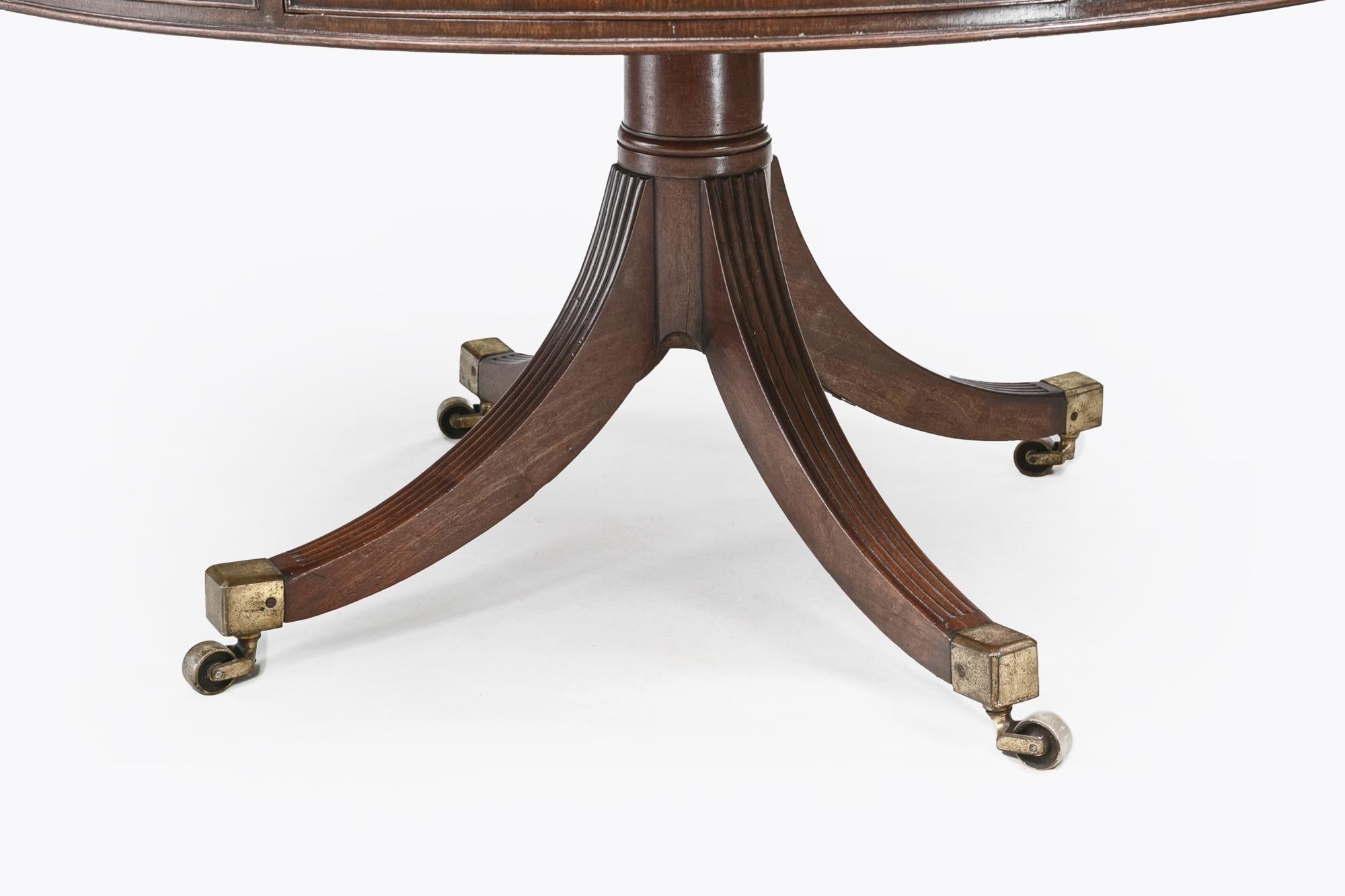 Early 19th Century Regency Circular Mahogany Drum Table In Good Condition For Sale In Dublin 8, IE