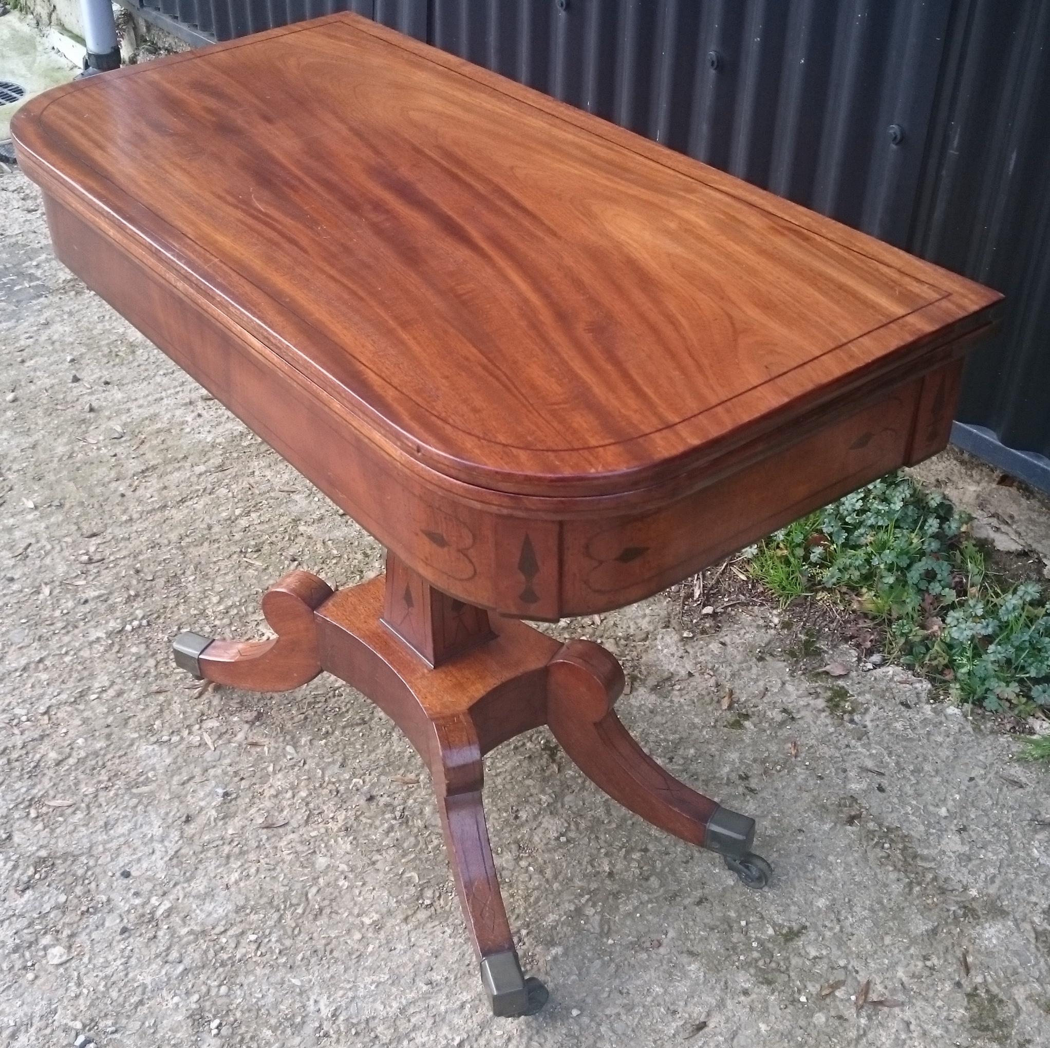 Early 19th Century Regency Mahogany Antique Card Table In Good Condition For Sale In Gloucestershire, GB
