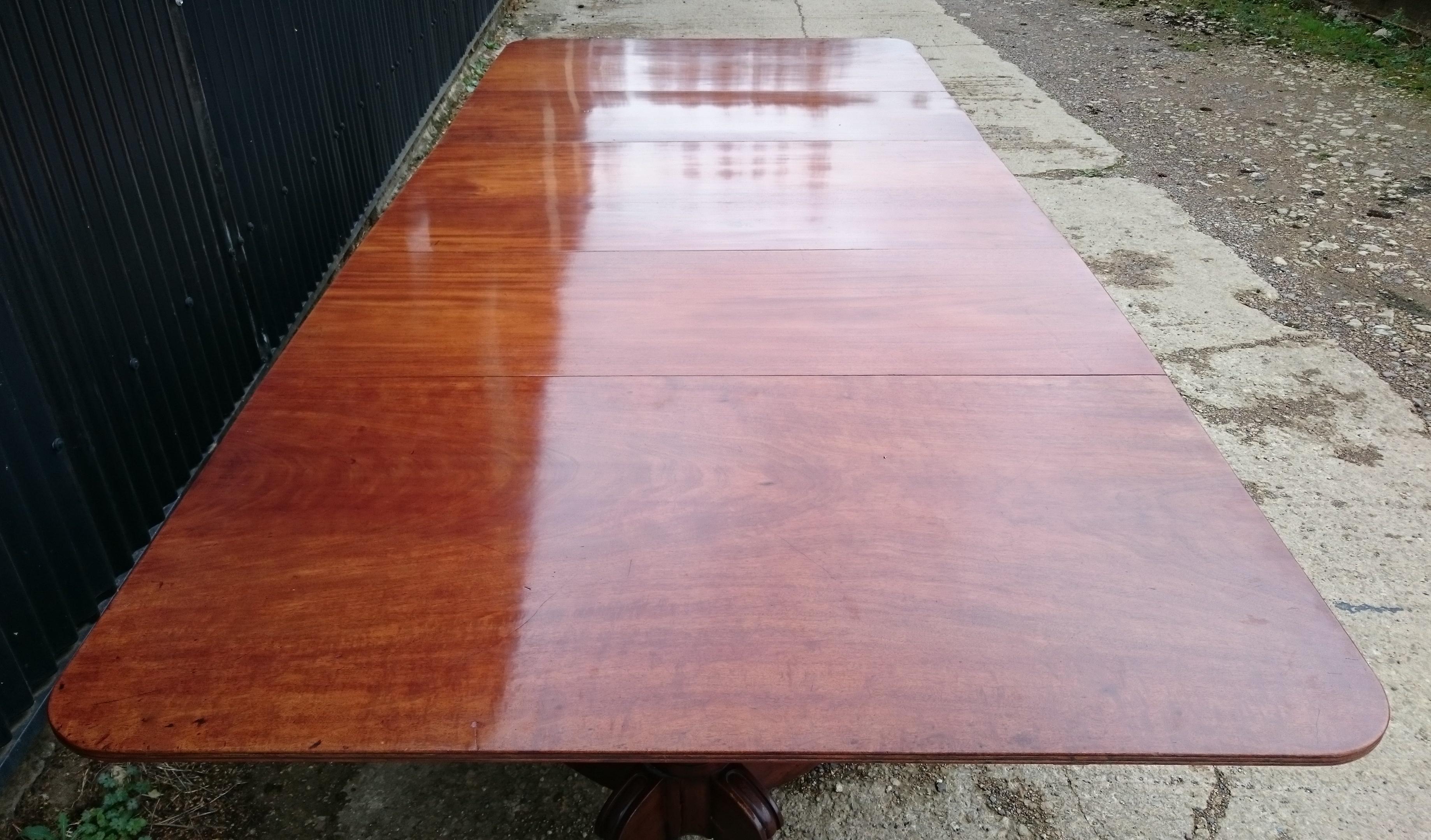Early 19th Century Regency Mahogany Antique Dining Table In Good Condition For Sale In Gloucestershire, GB