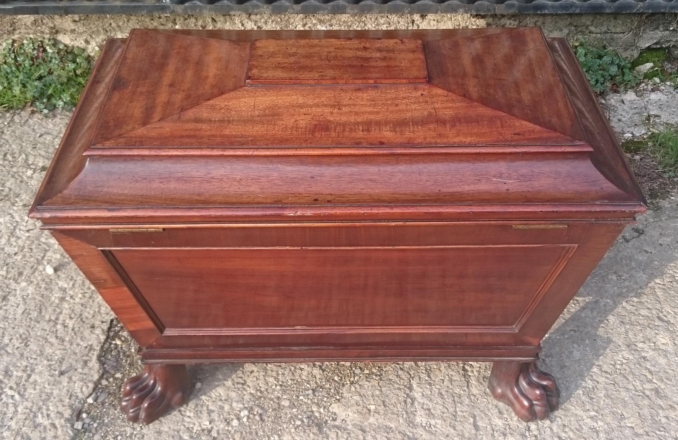 Early 19th Century Regency Mahogany Antique Wine Cooler For Sale 3
